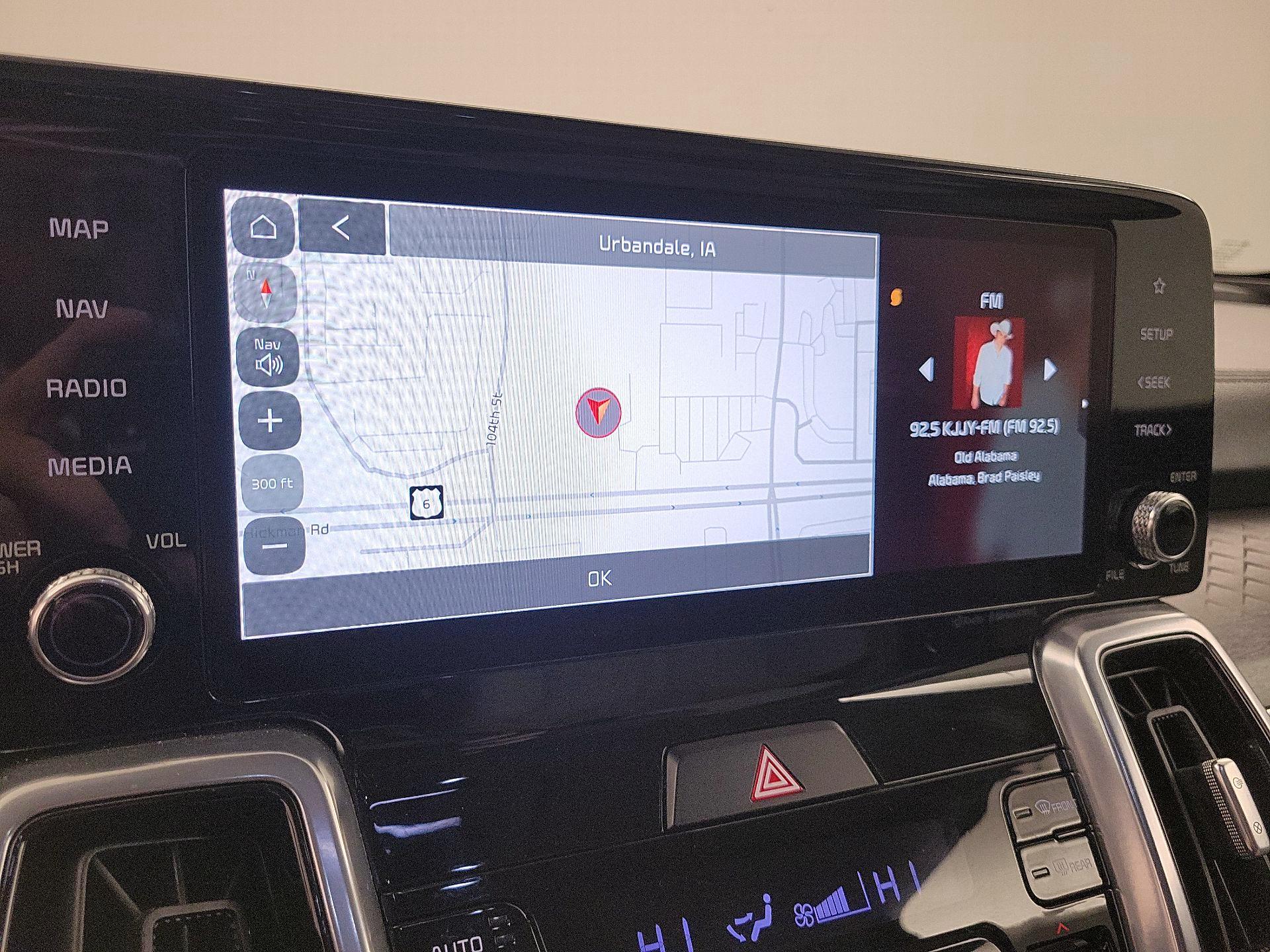 Thumbnail: 2023 Kia Sorento - 14