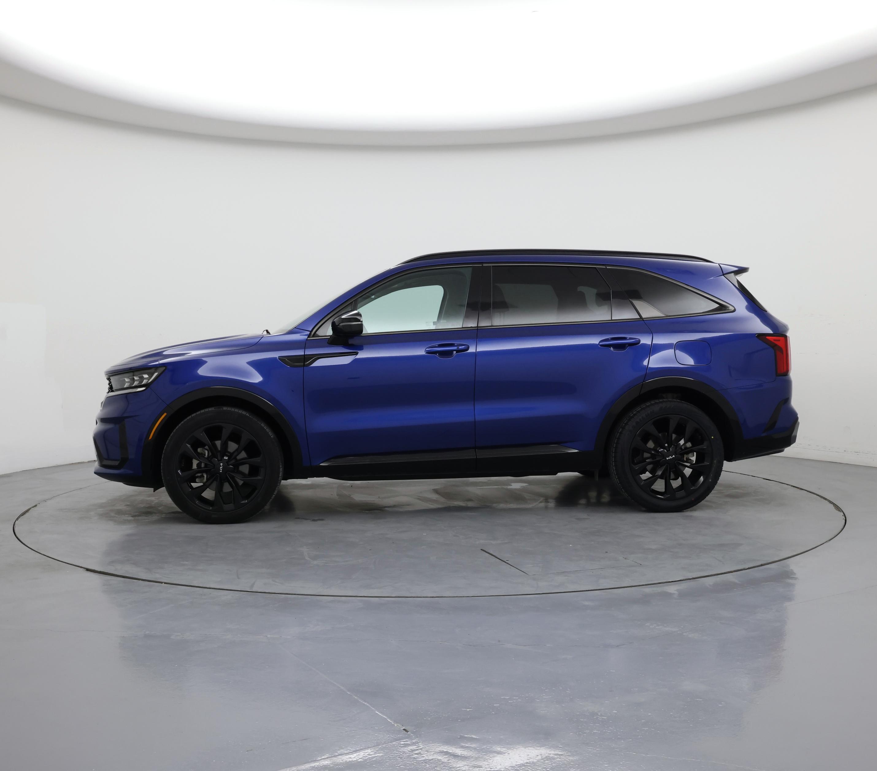 Thumbnail: 2023 Kia Sorento - 3