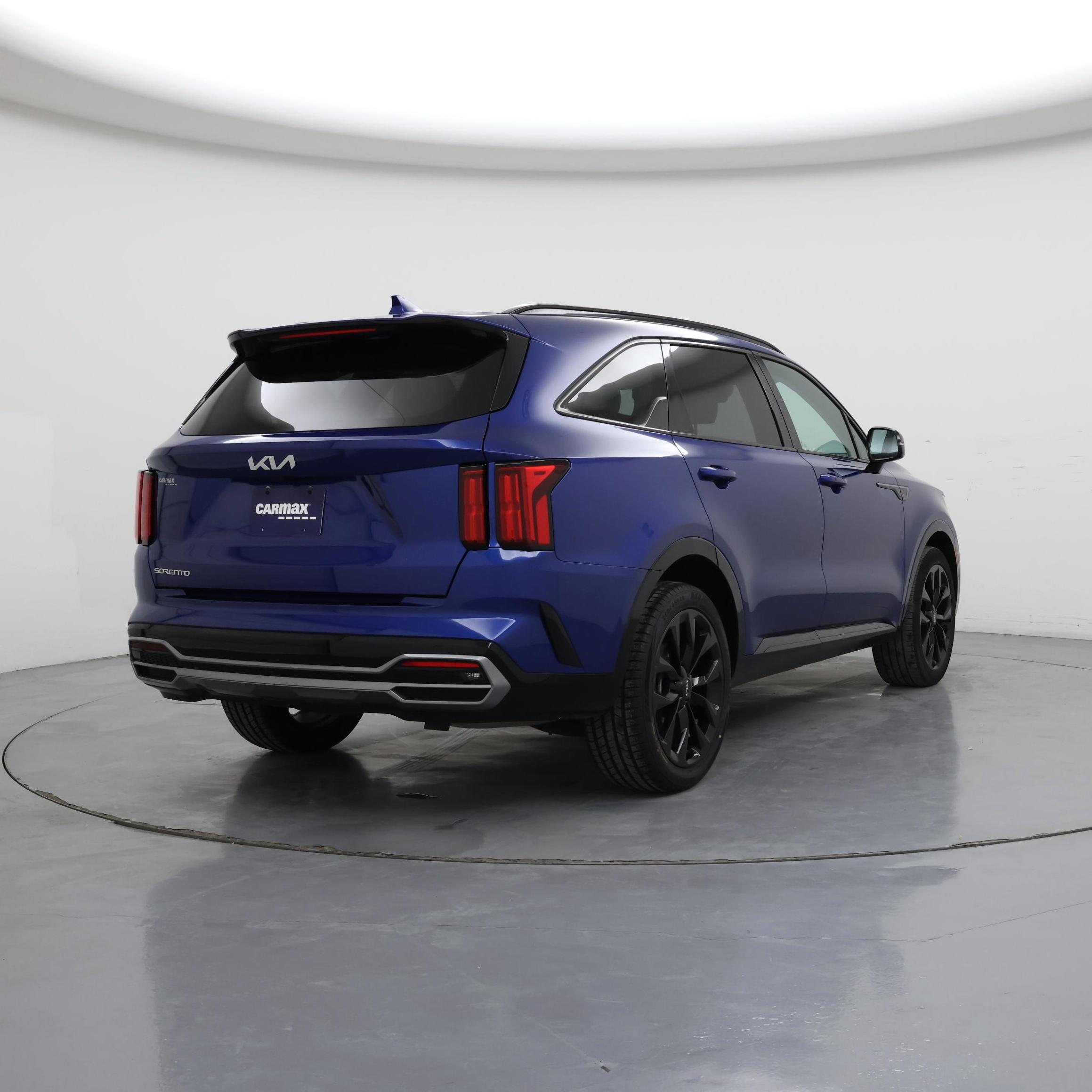 Thumbnail: 2023 Kia Sorento - 8