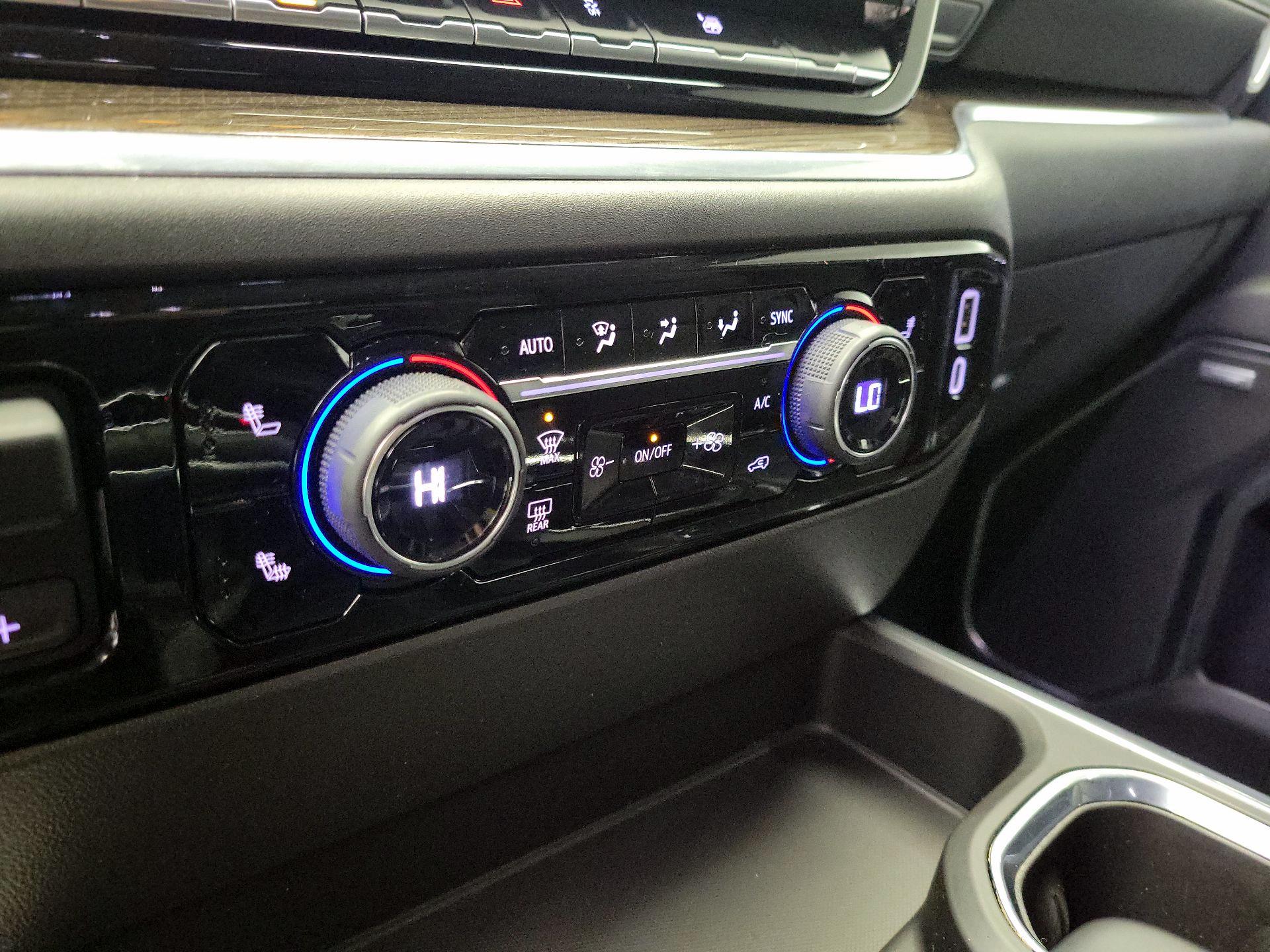 Thumbnail: 2022 Chevrolet Silverado 1500 - 16