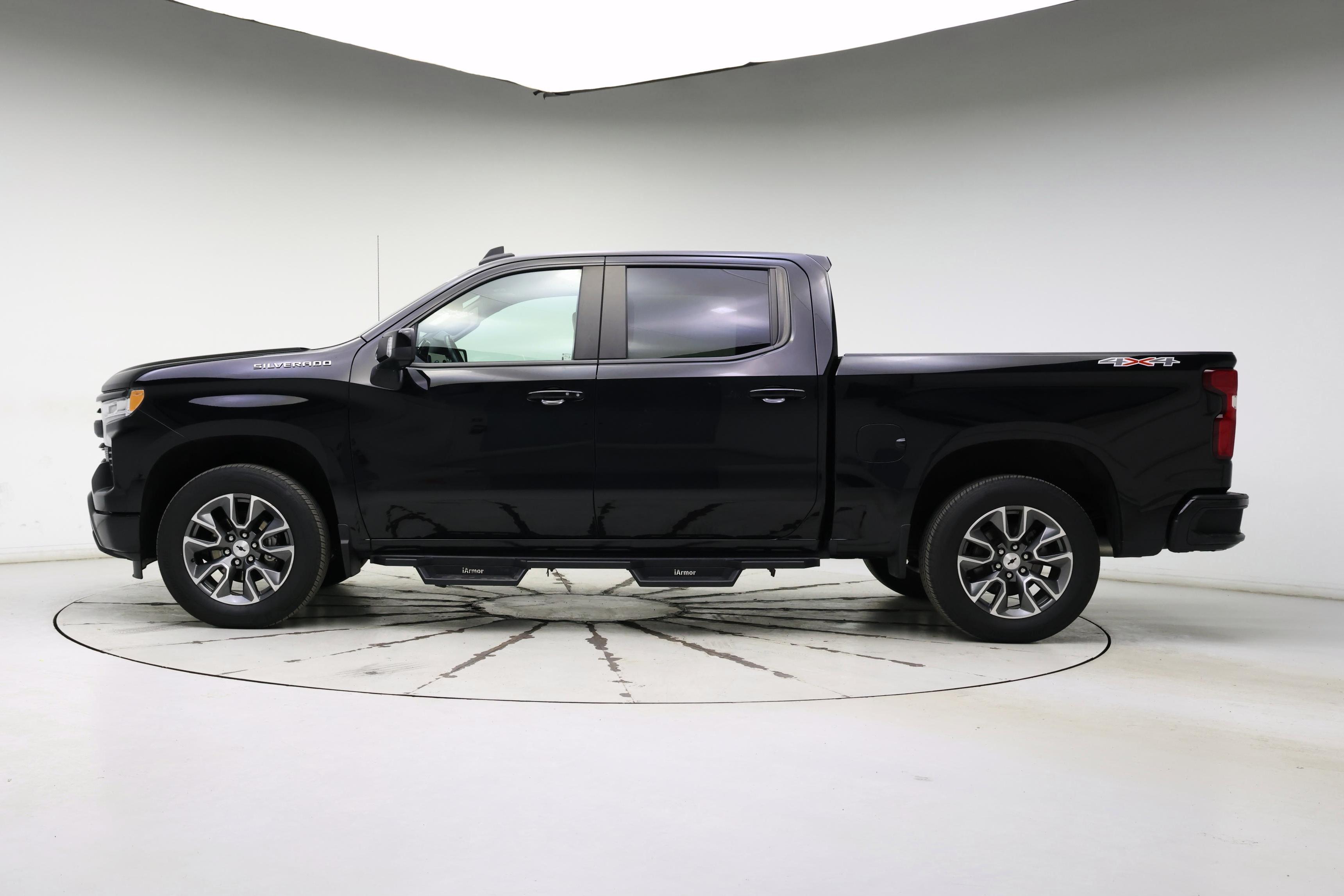 Thumbnail: 2022 Chevrolet Silverado 1500 - 3