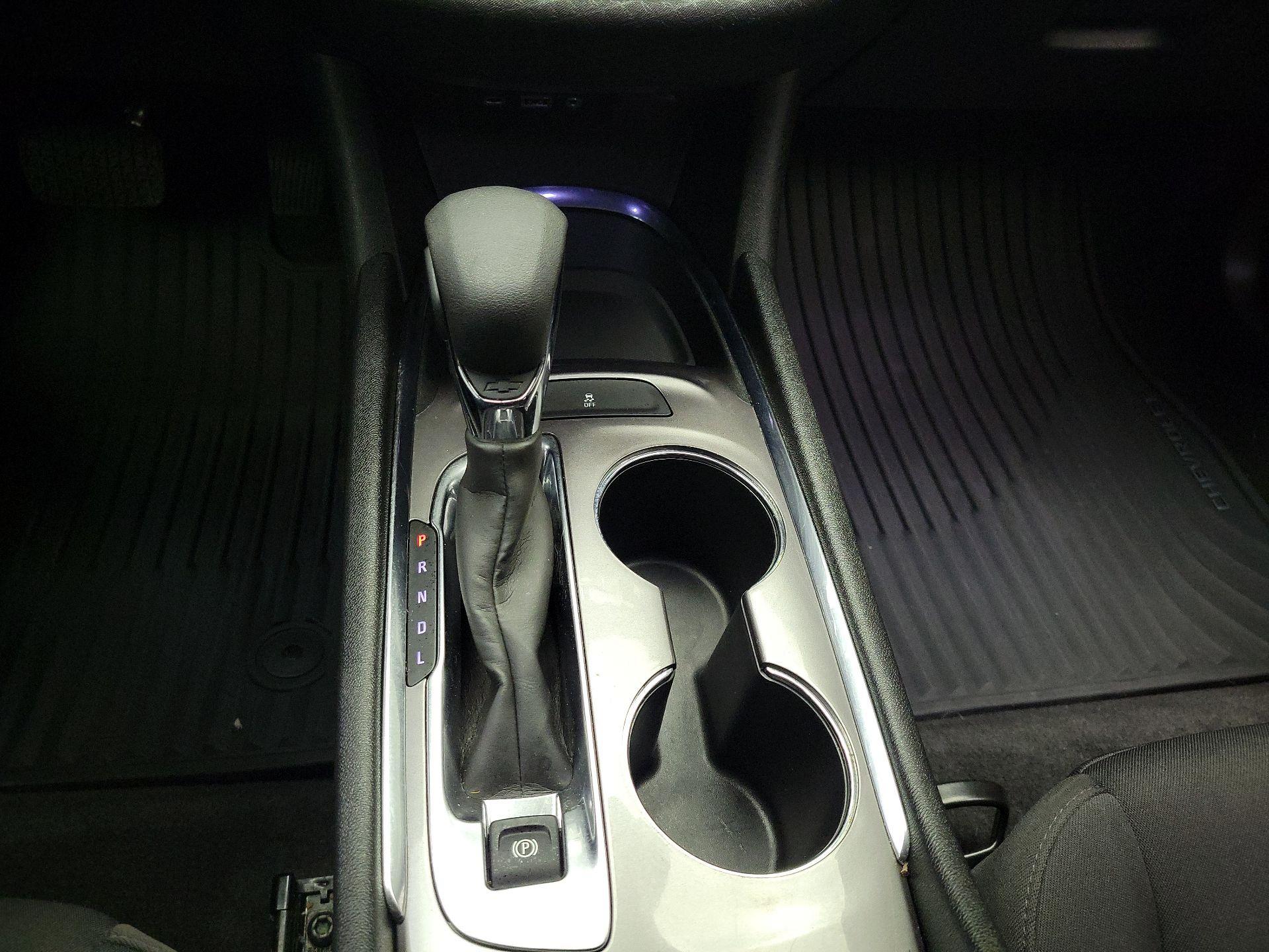 Thumbnail: 2023 Chevrolet Malibu - 17