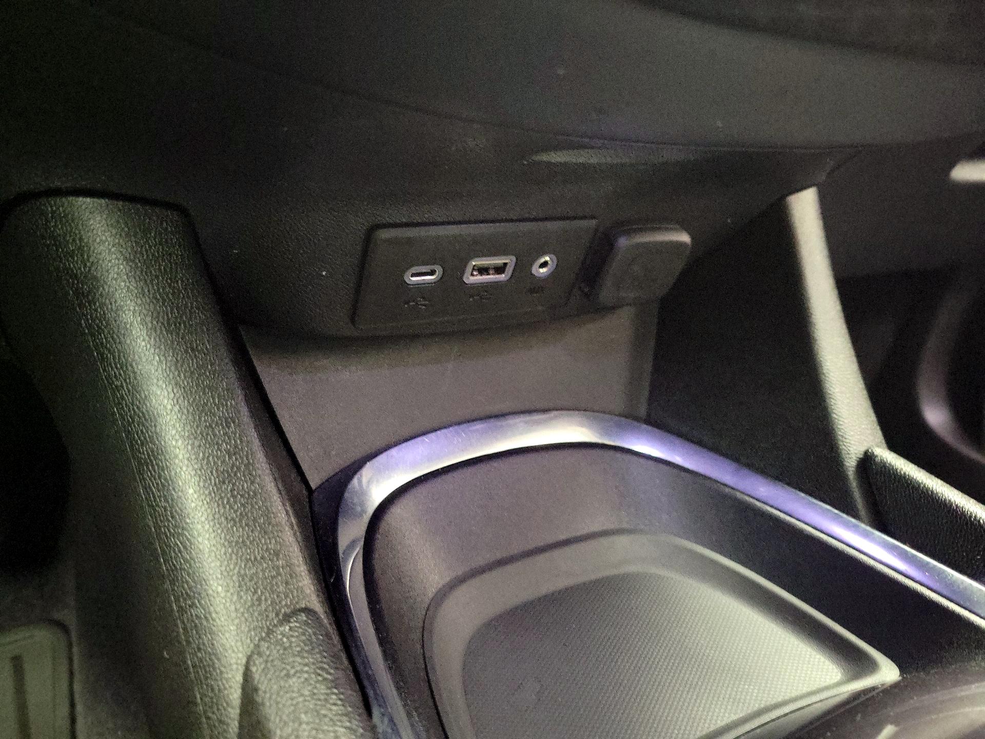 Thumbnail: 2023 Chevrolet Malibu - 18