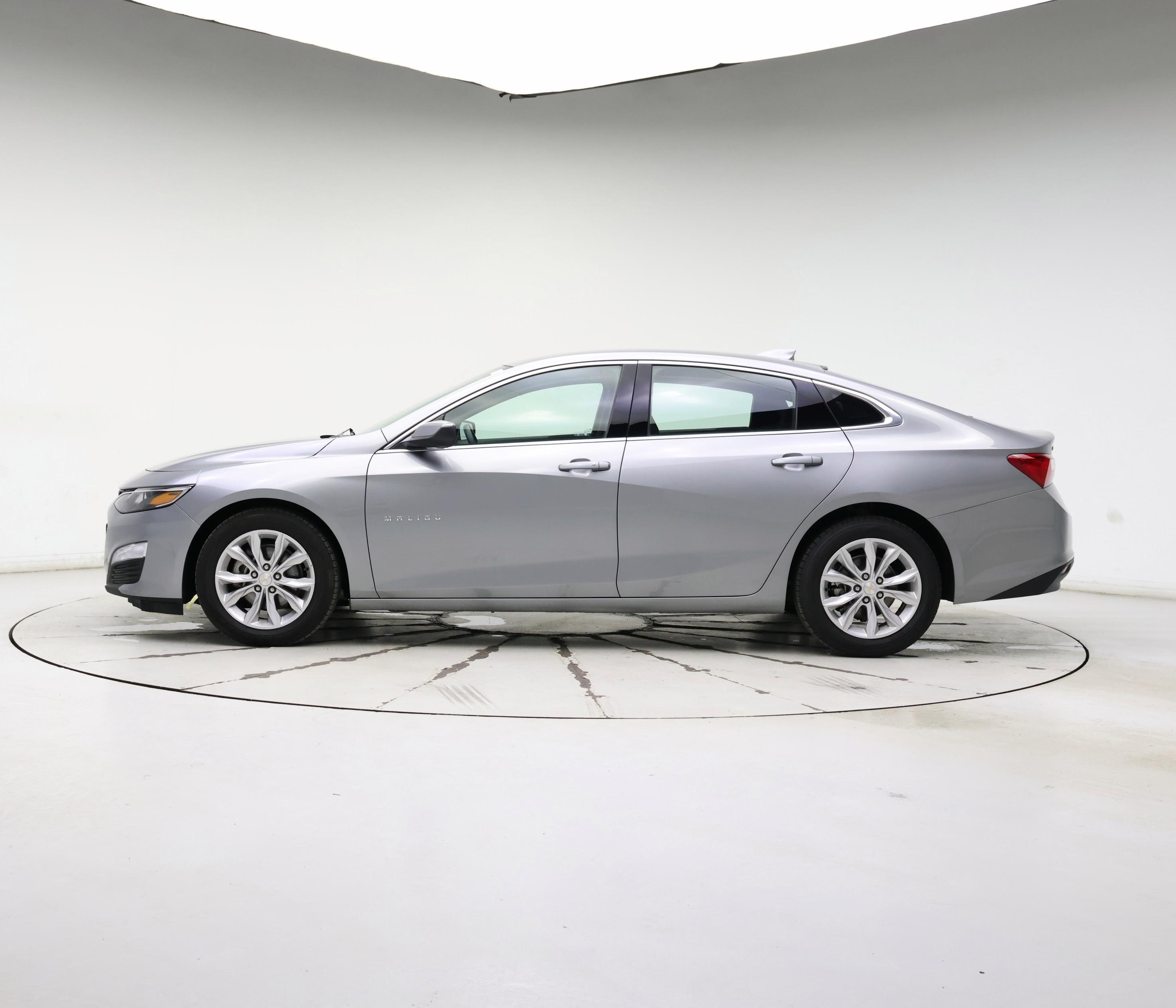 Thumbnail: 2023 Chevrolet Malibu - 3