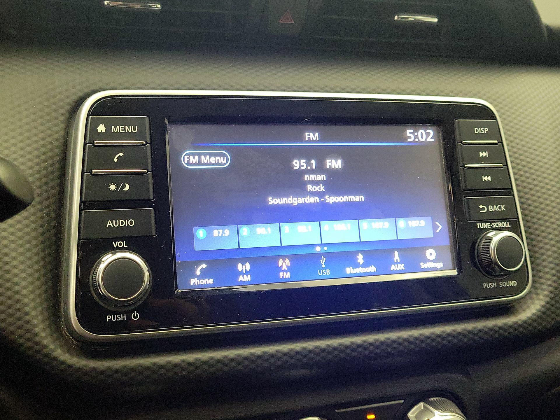 Thumbnail: 2022 Nissan Kicks - 15