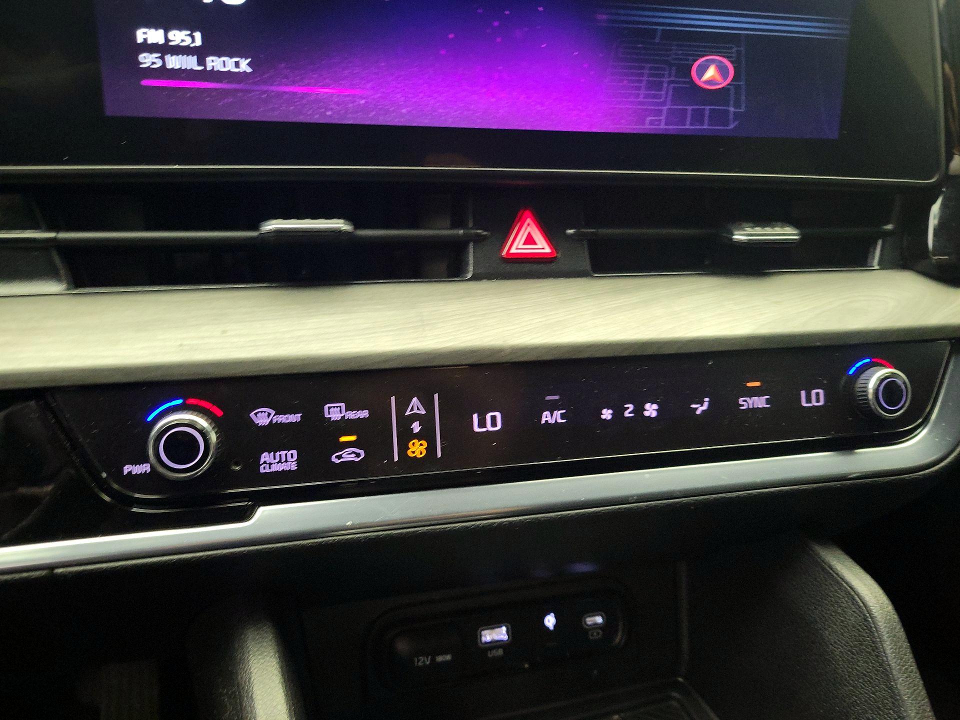 Thumbnail: 2023 Kia Sportage - 17