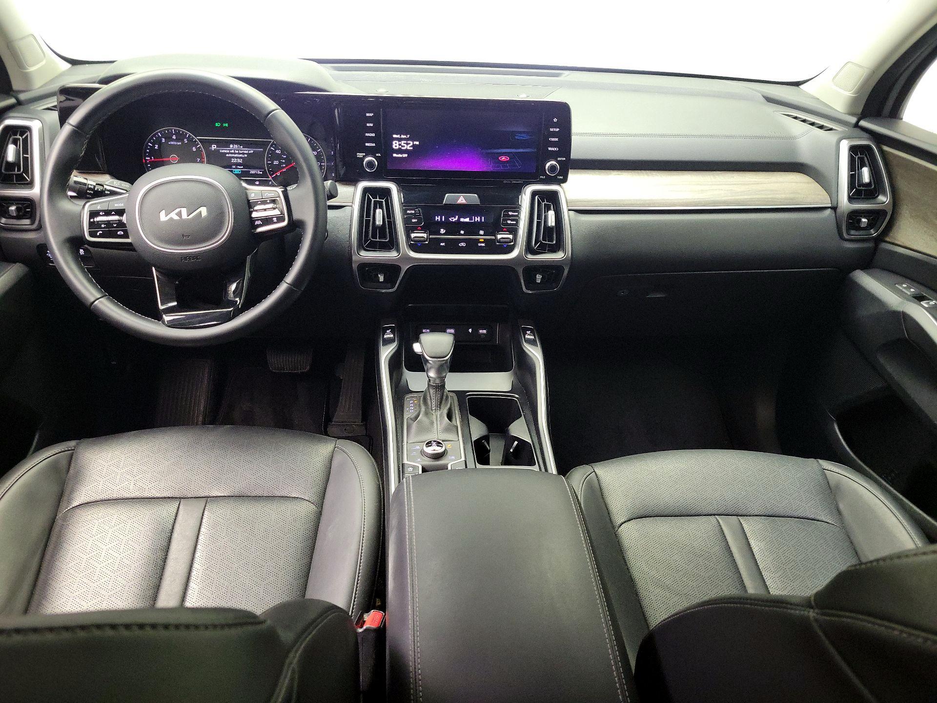 Thumbnail: 2022 Kia Sorento - 9