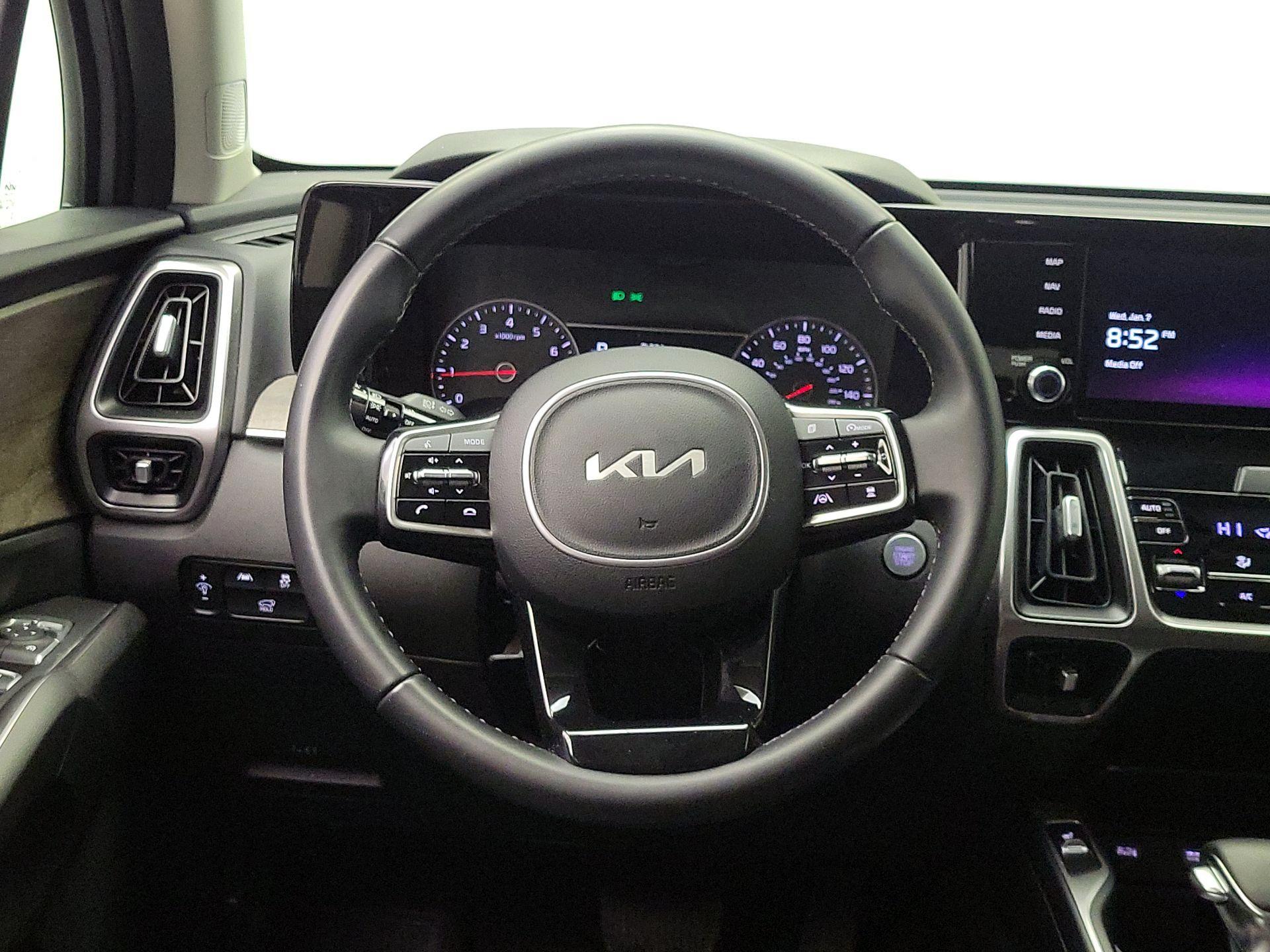 Thumbnail: 2022 Kia Sorento - 10