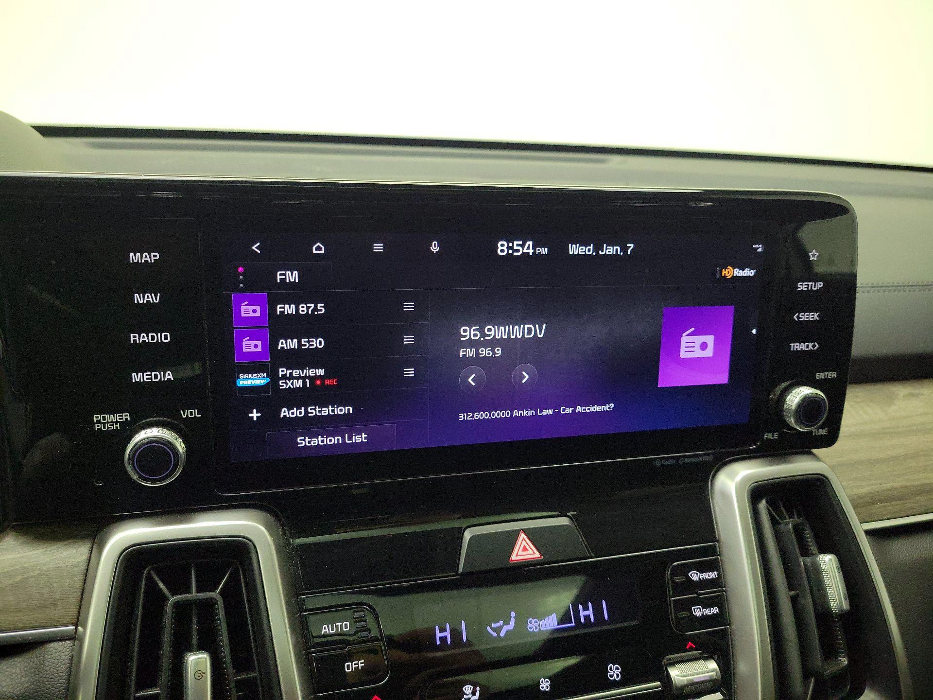 Thumbnail: 2022 Kia Sorento - 16