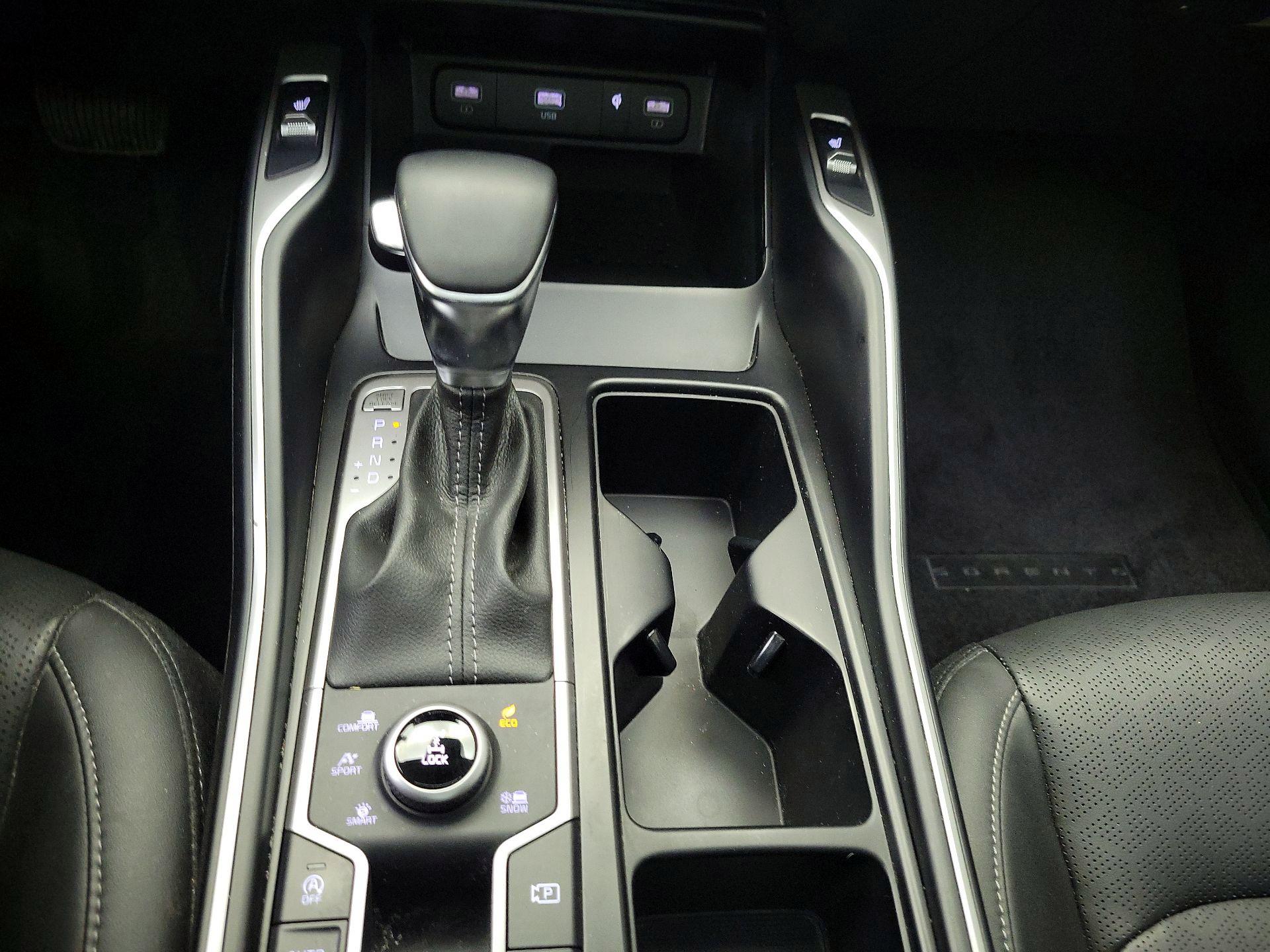 Thumbnail: 2022 Kia Sorento - 18