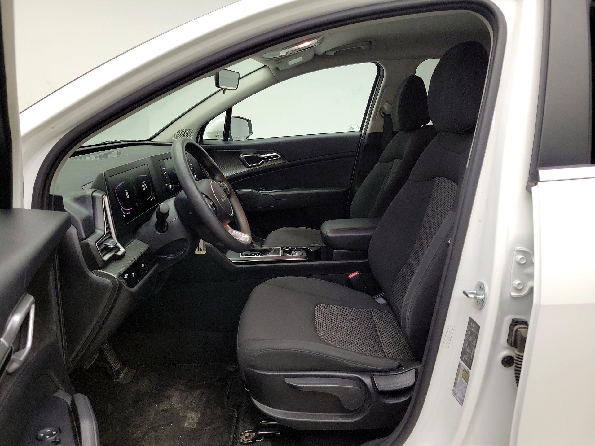 Thumbnail: 2023 Kia Sportage - 11