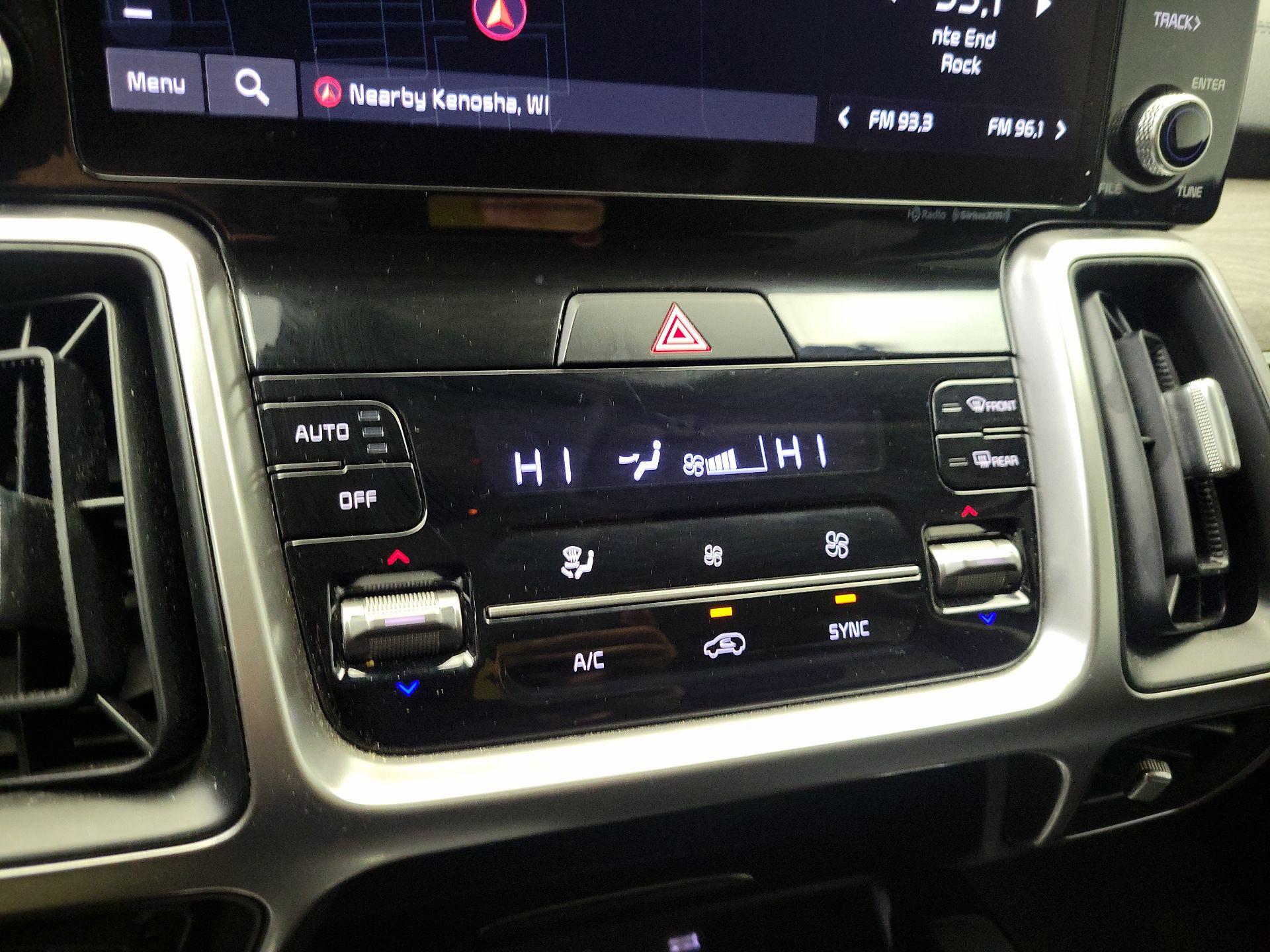 Thumbnail: 2022 Kia Sorento - 17