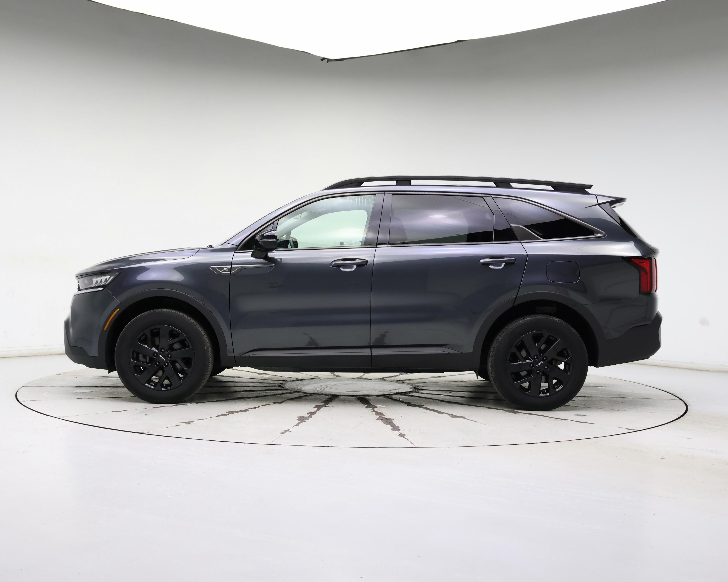 Thumbnail: 2022 Kia Sorento - 3