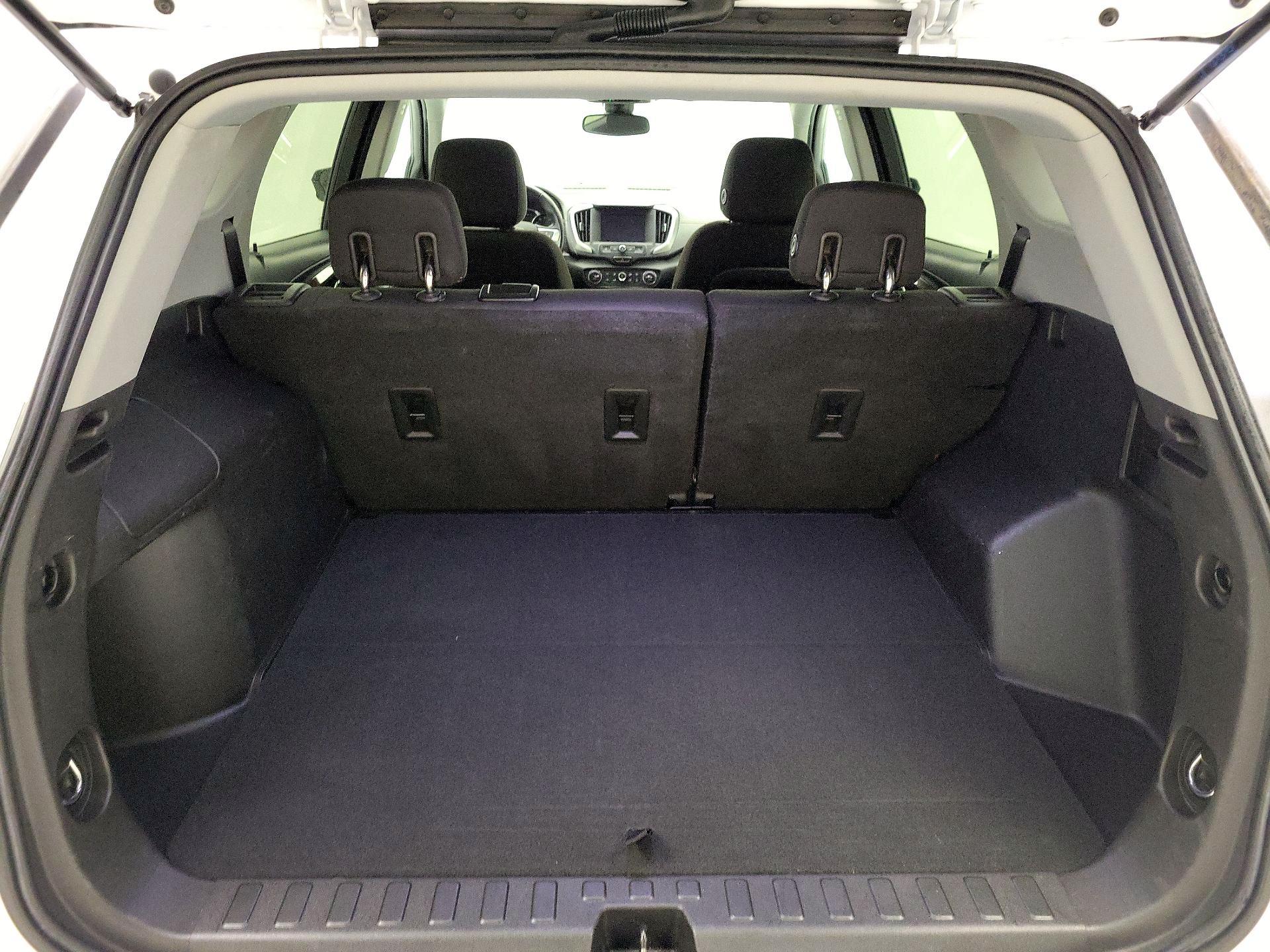 Thumbnail: 2020 GMC Terrain - 20