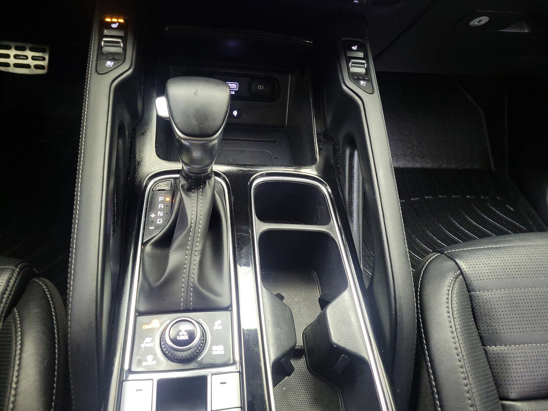 Thumbnail: 2022 Kia Telluride - 18