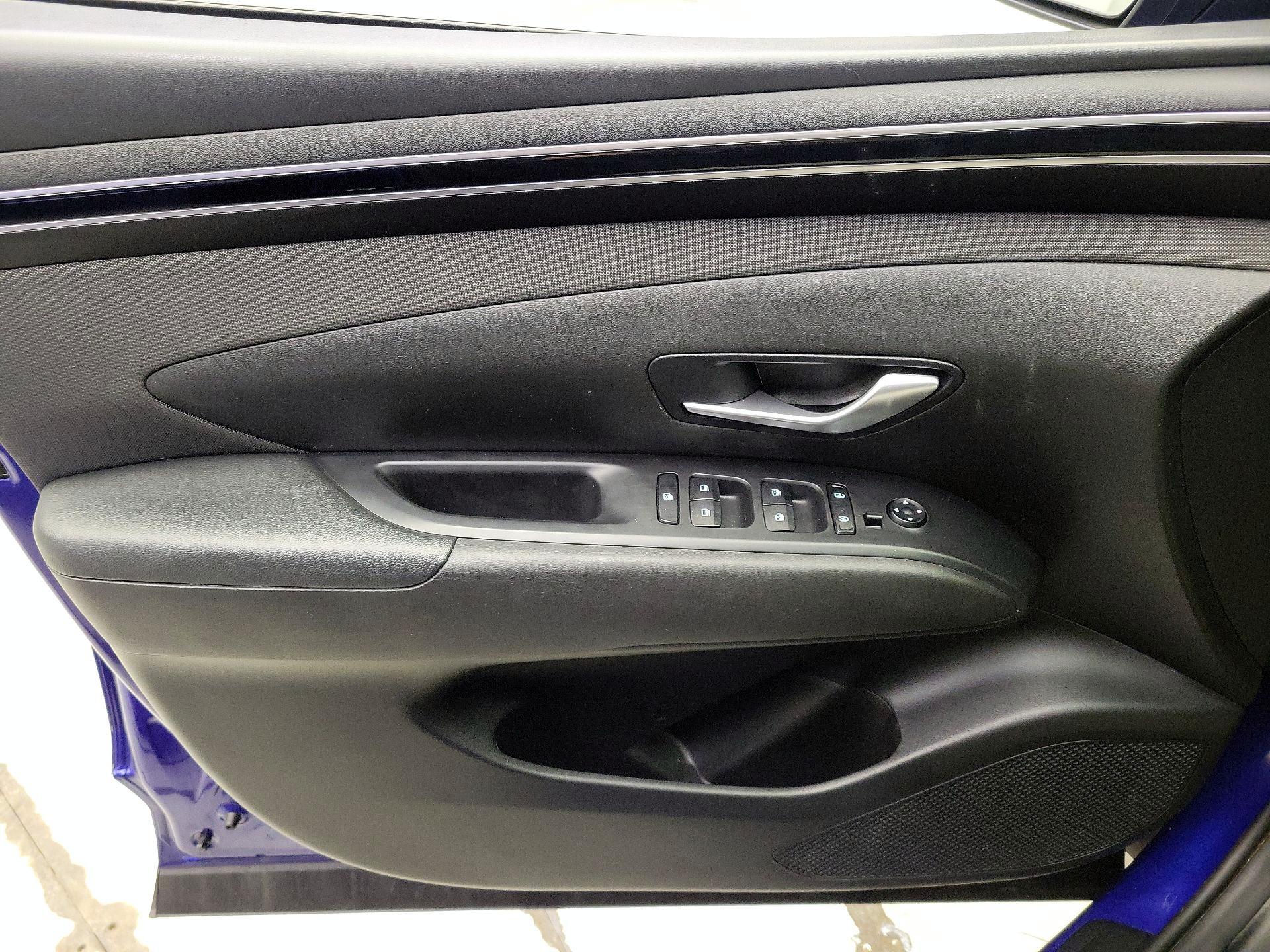 Thumbnail: 2023 Hyundai Tucson - 12