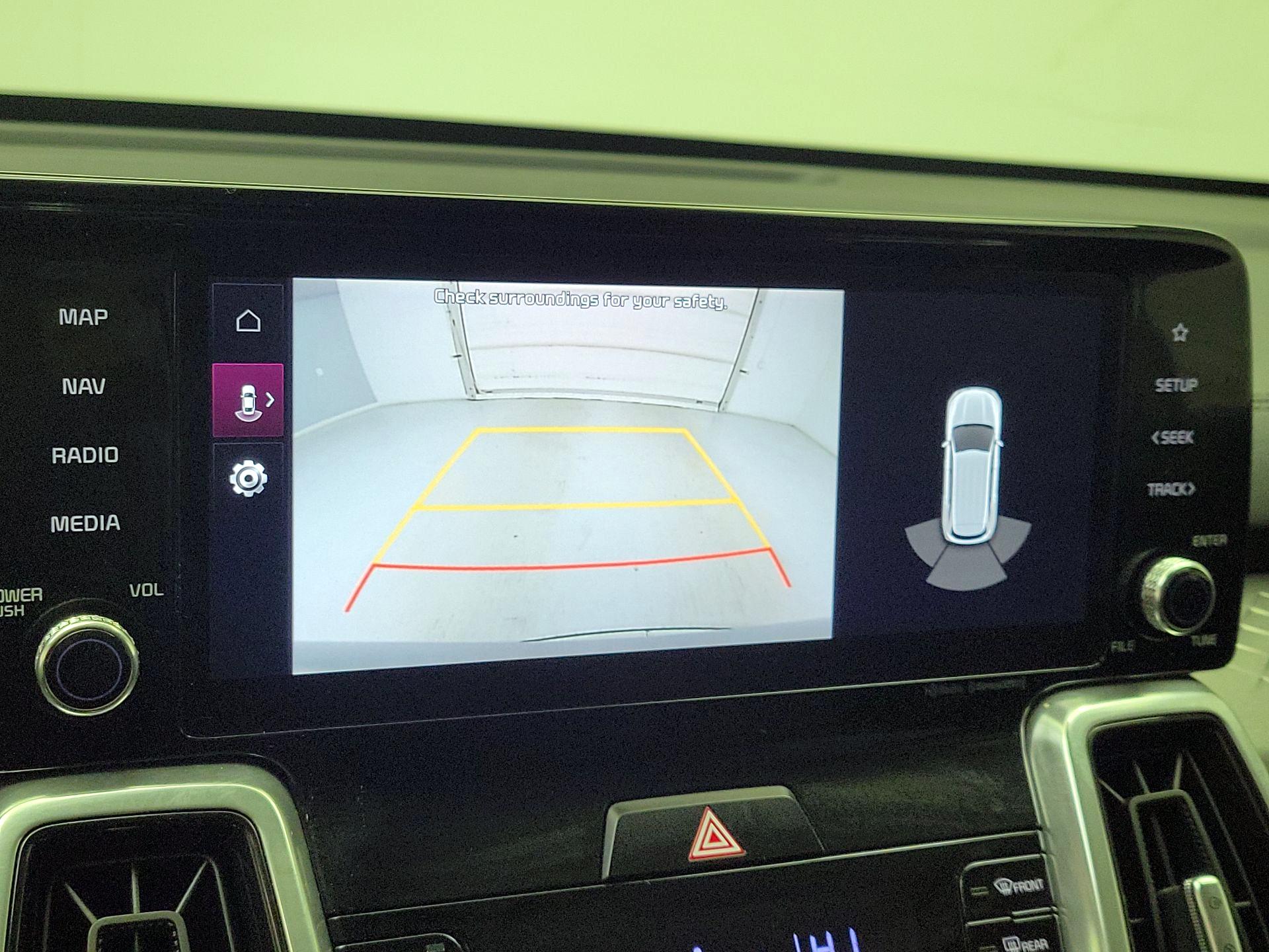 Thumbnail: 2023 Kia Sorento - 15