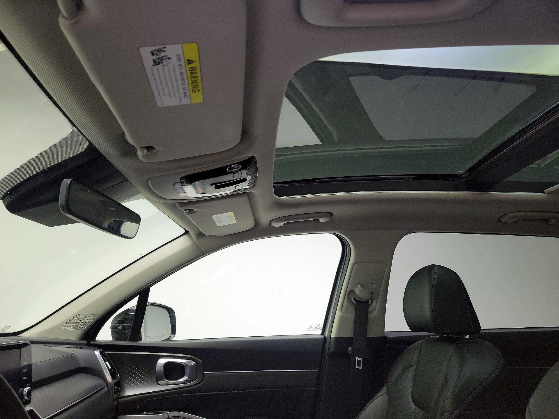 Thumbnail: 2023 Kia Sorento - 20