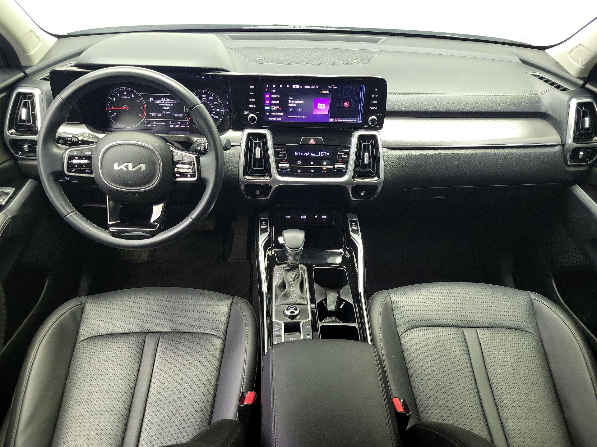 Thumbnail: 2022 Kia Sorento - 9