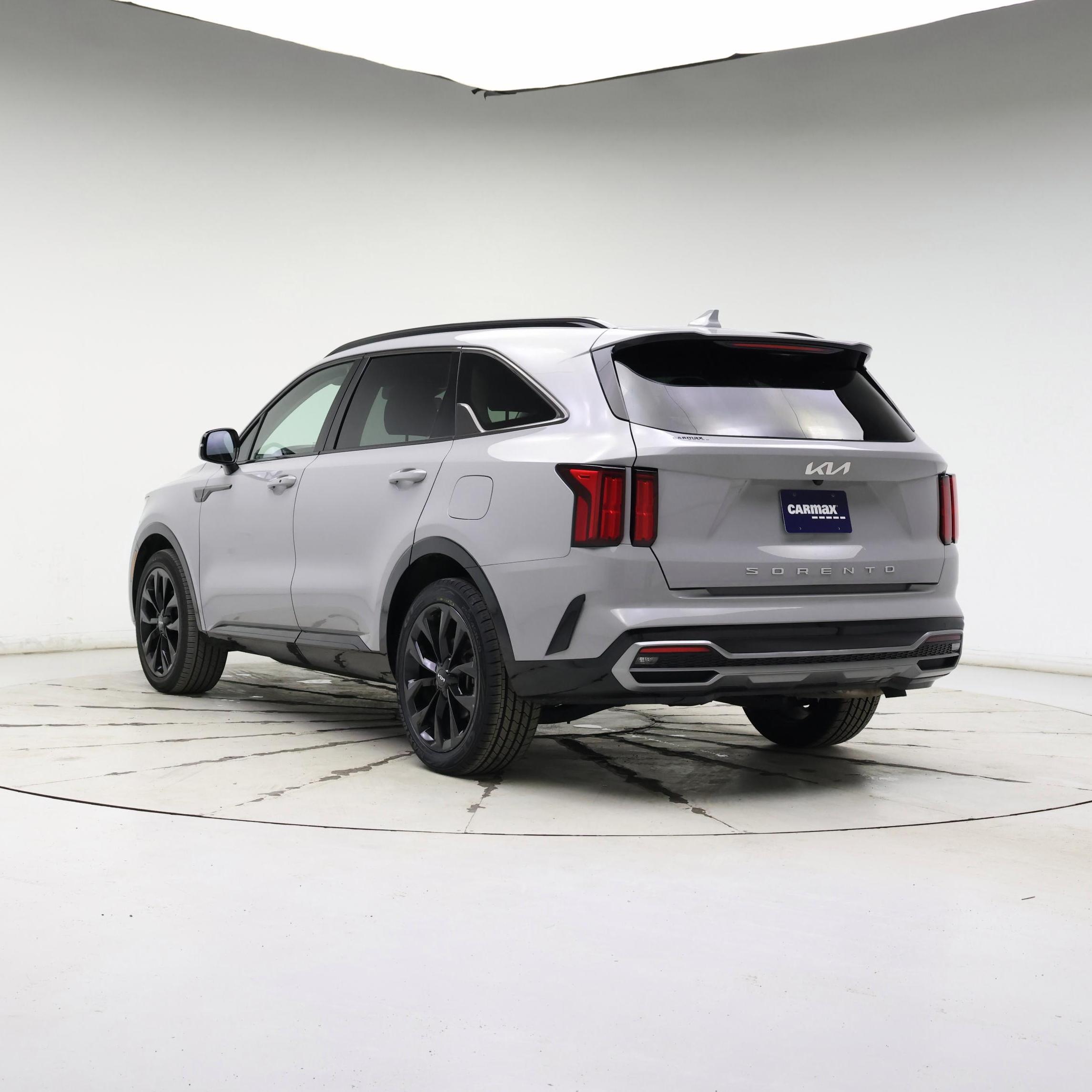 Thumbnail: 2022 Kia Sorento - 2