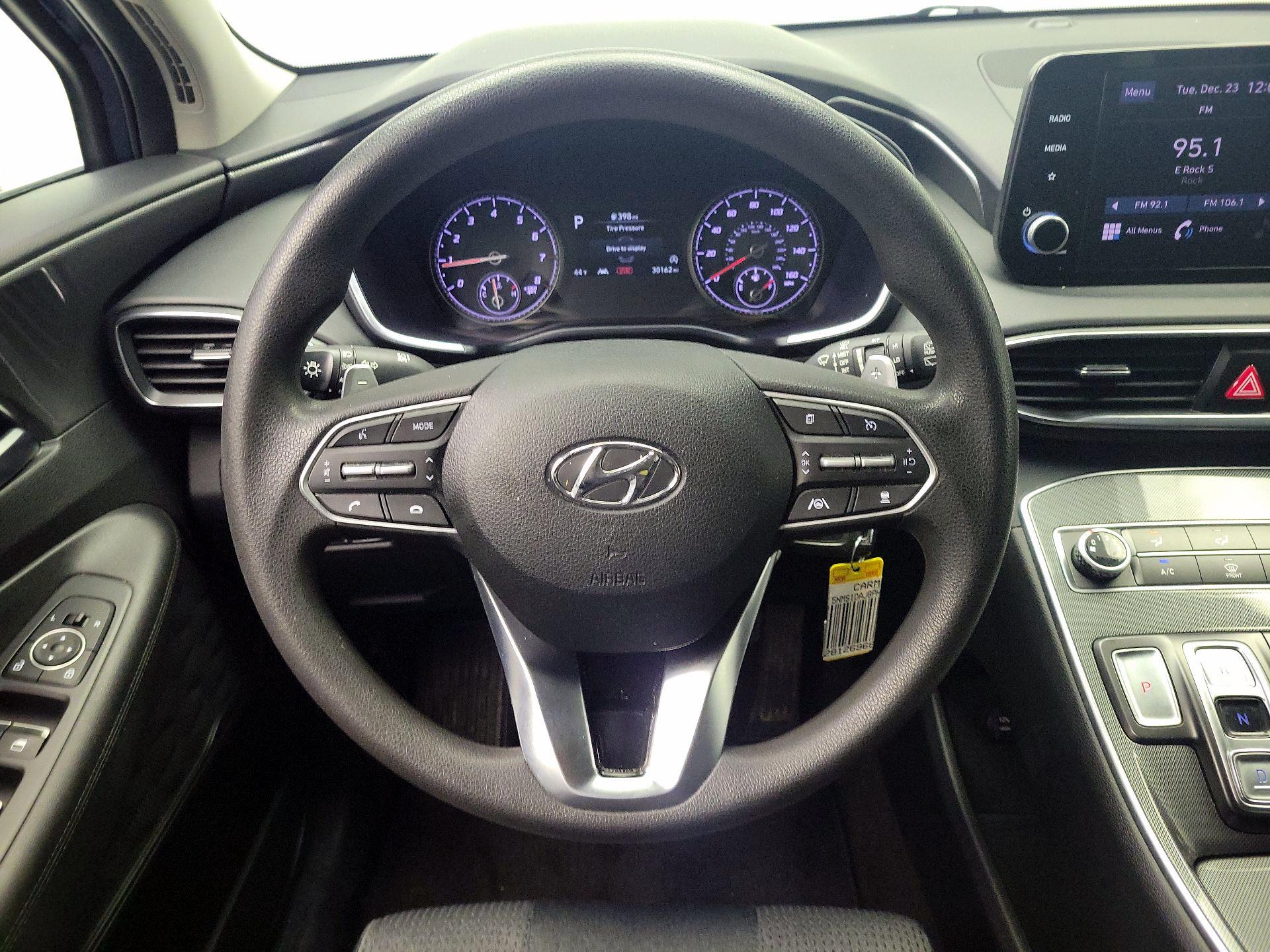 Thumbnail: 2023 Hyundai Santa Fe - 10