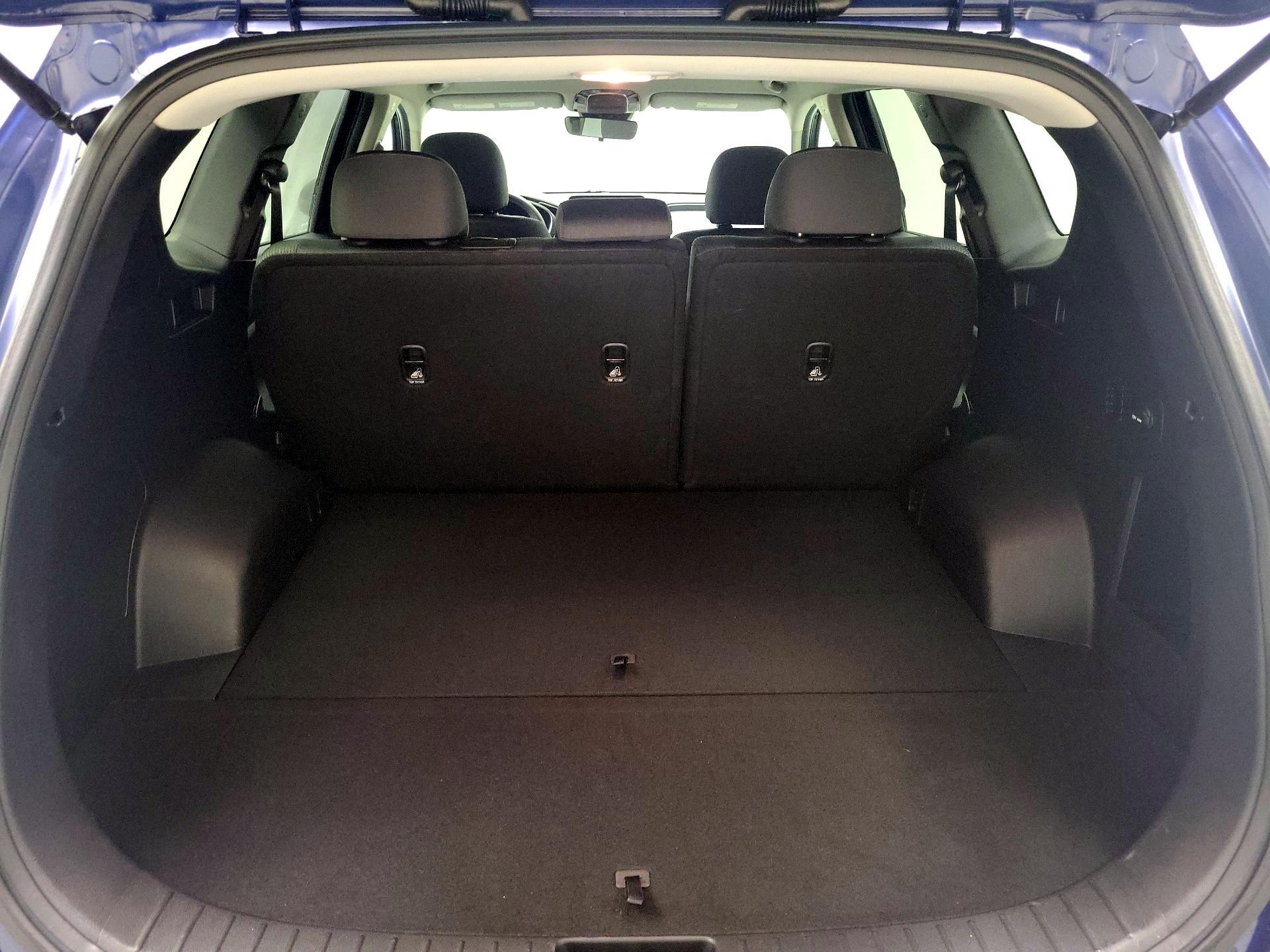 Thumbnail: 2023 Hyundai Santa Fe - 19