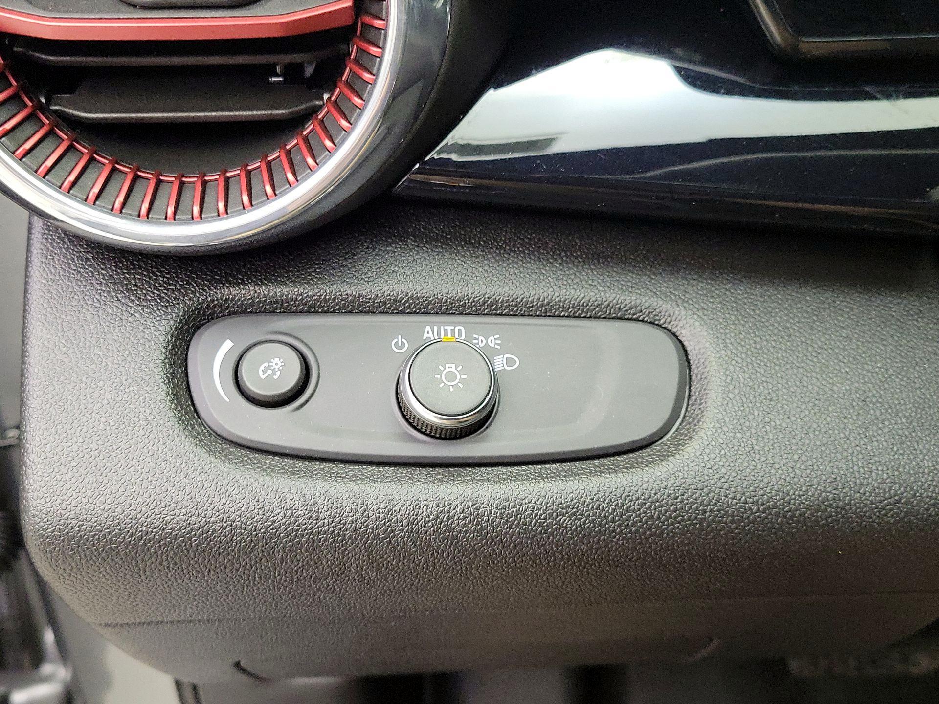 Thumbnail: 2025 Chevrolet Trax - 13