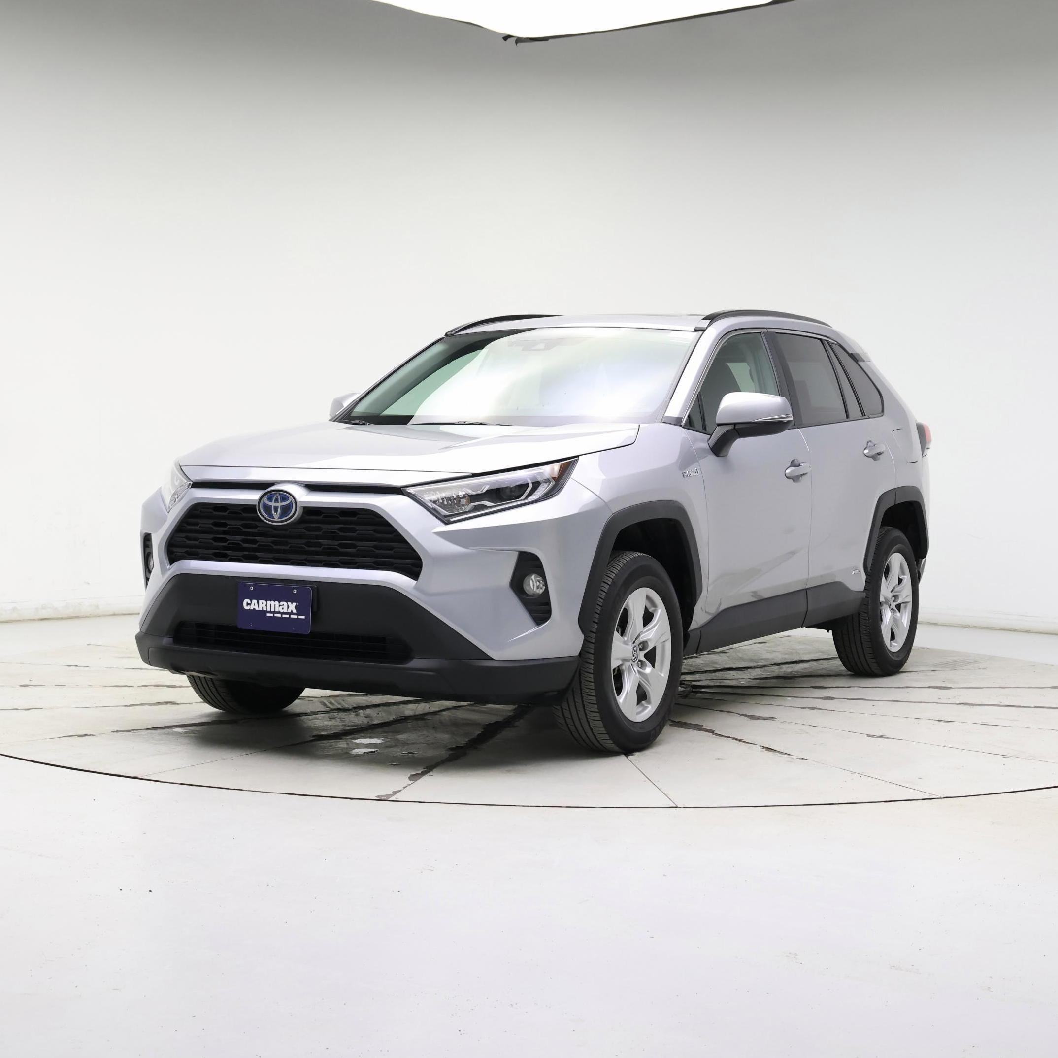 Thumbnail: 2020 Toyota RAV4 - 4