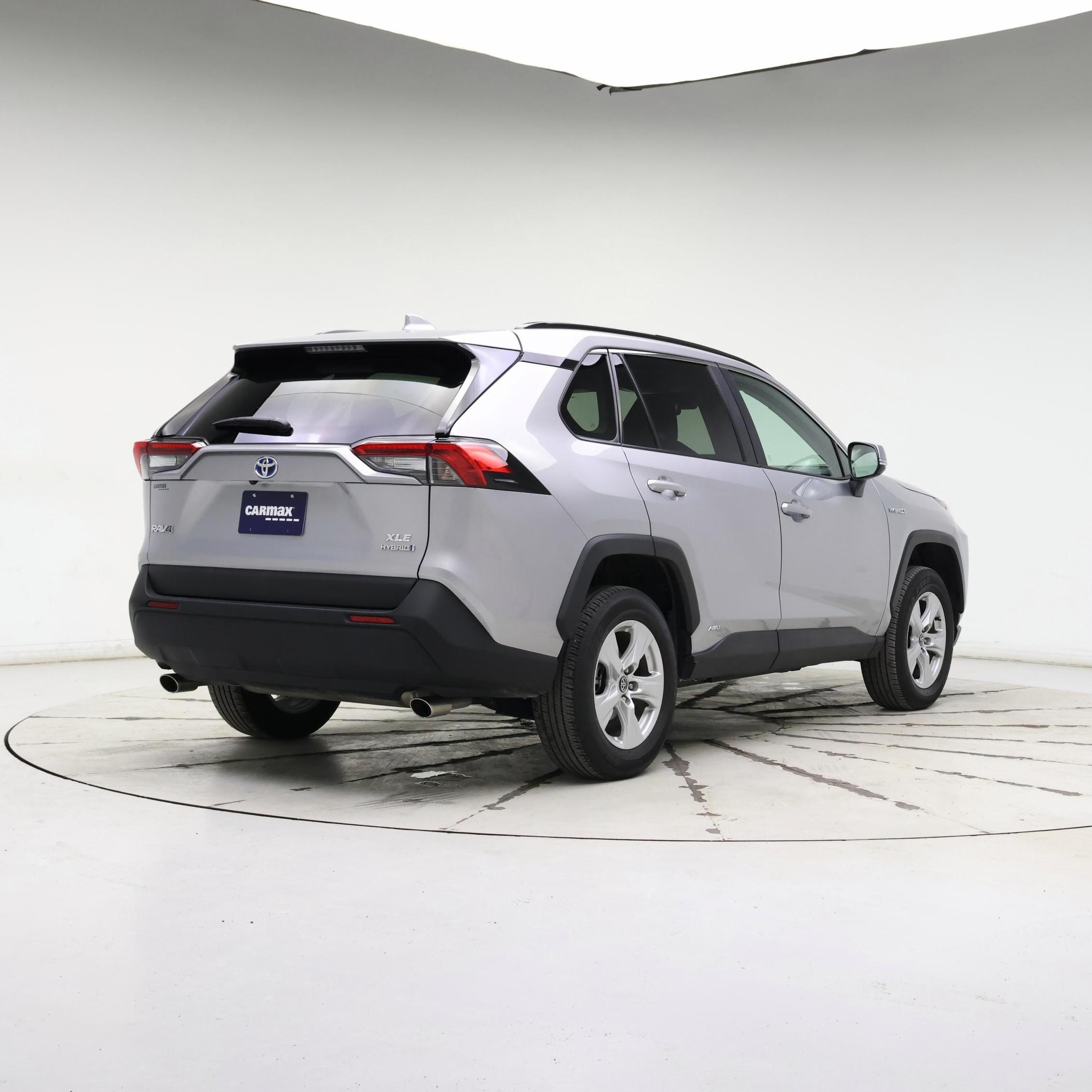 Thumbnail: 2020 Toyota RAV4 - 8