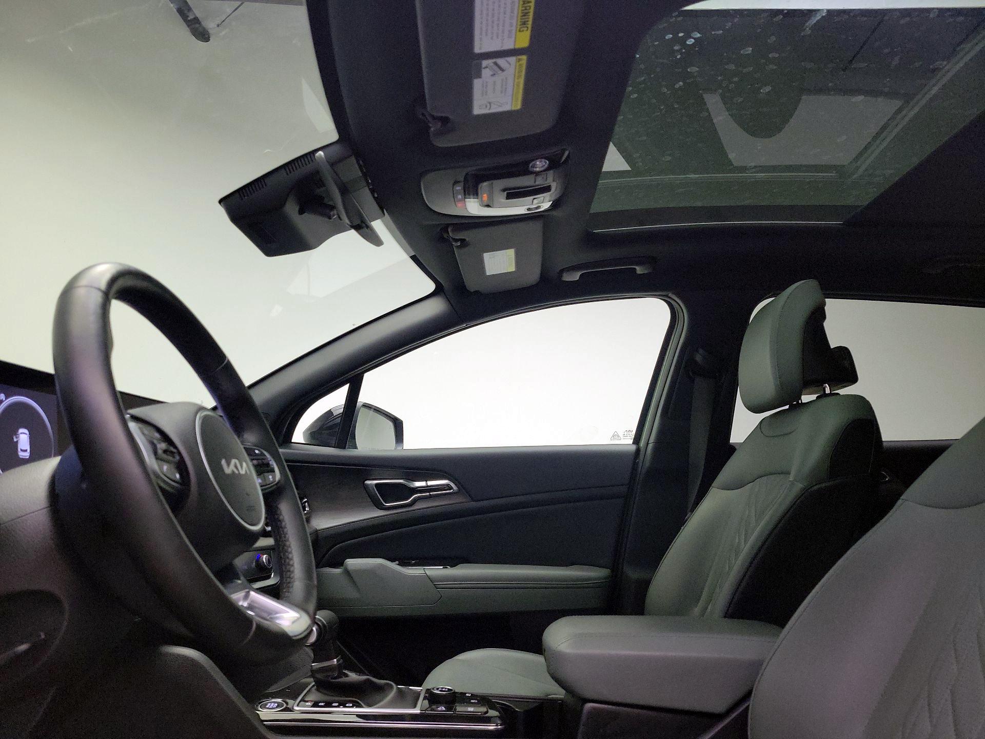 Thumbnail: 2023 Kia Sportage - 18