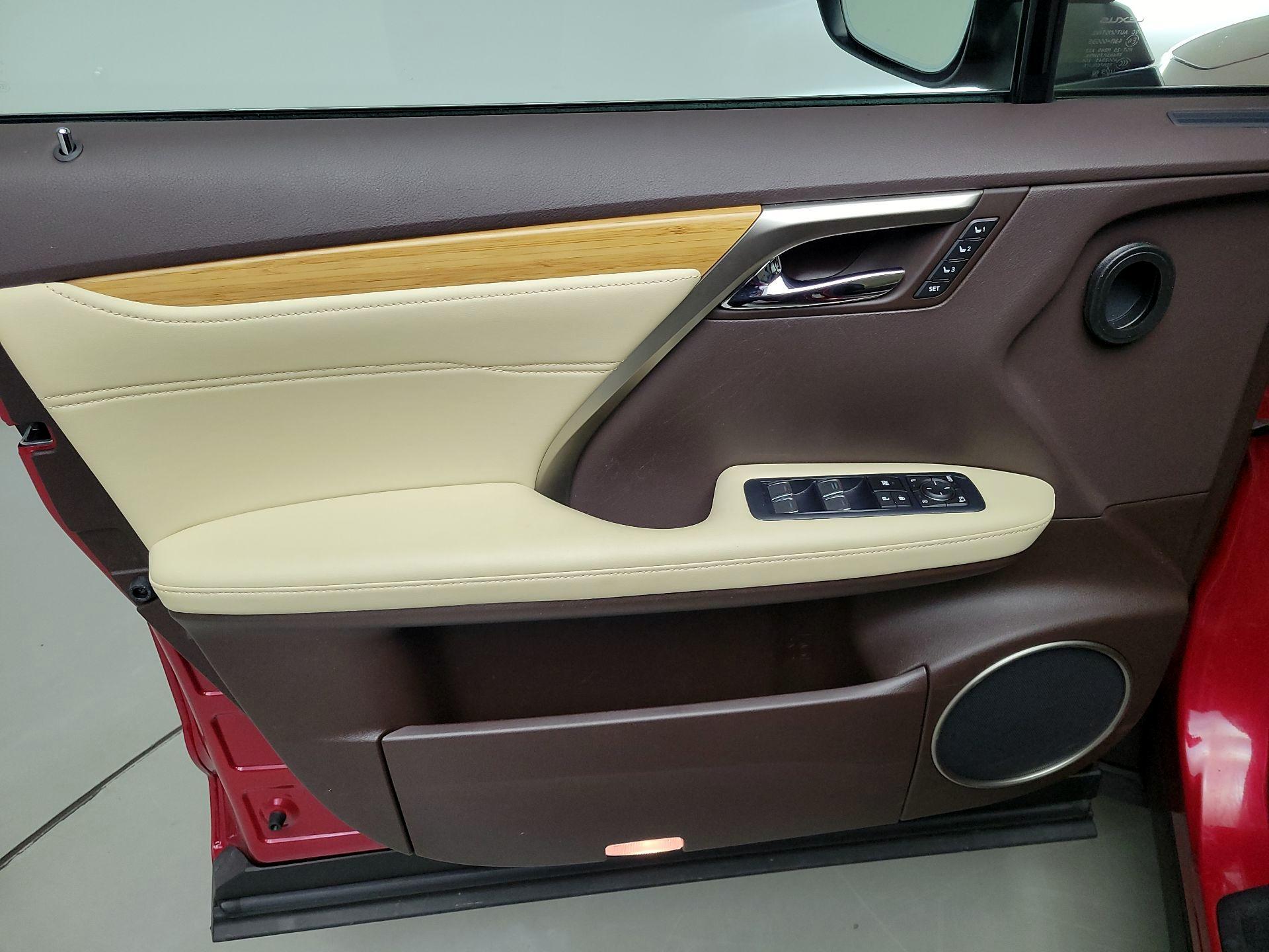 Thumbnail: 2018 Lexus RX - 12