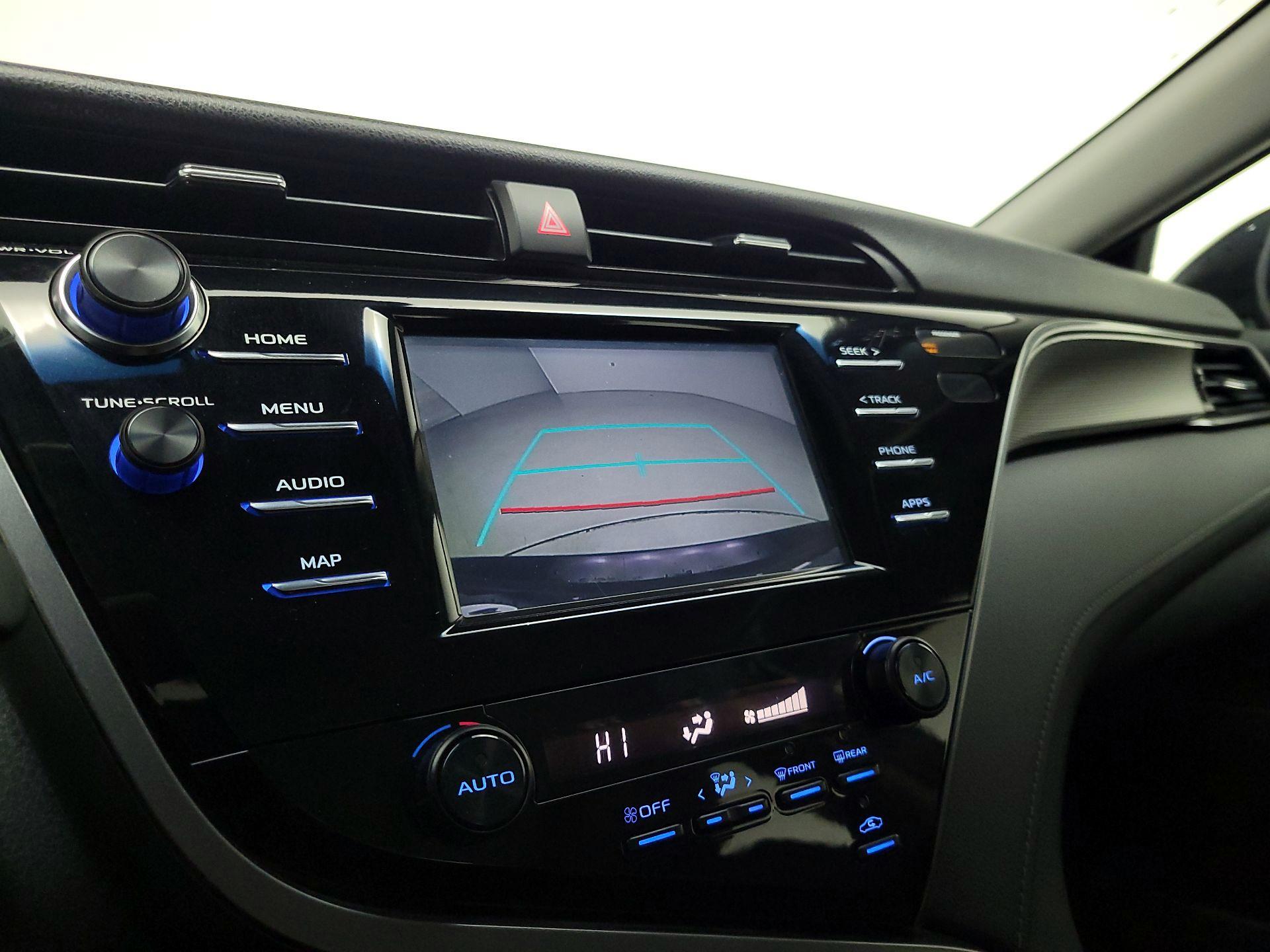 Thumbnail: 2019 Toyota Camry - 14