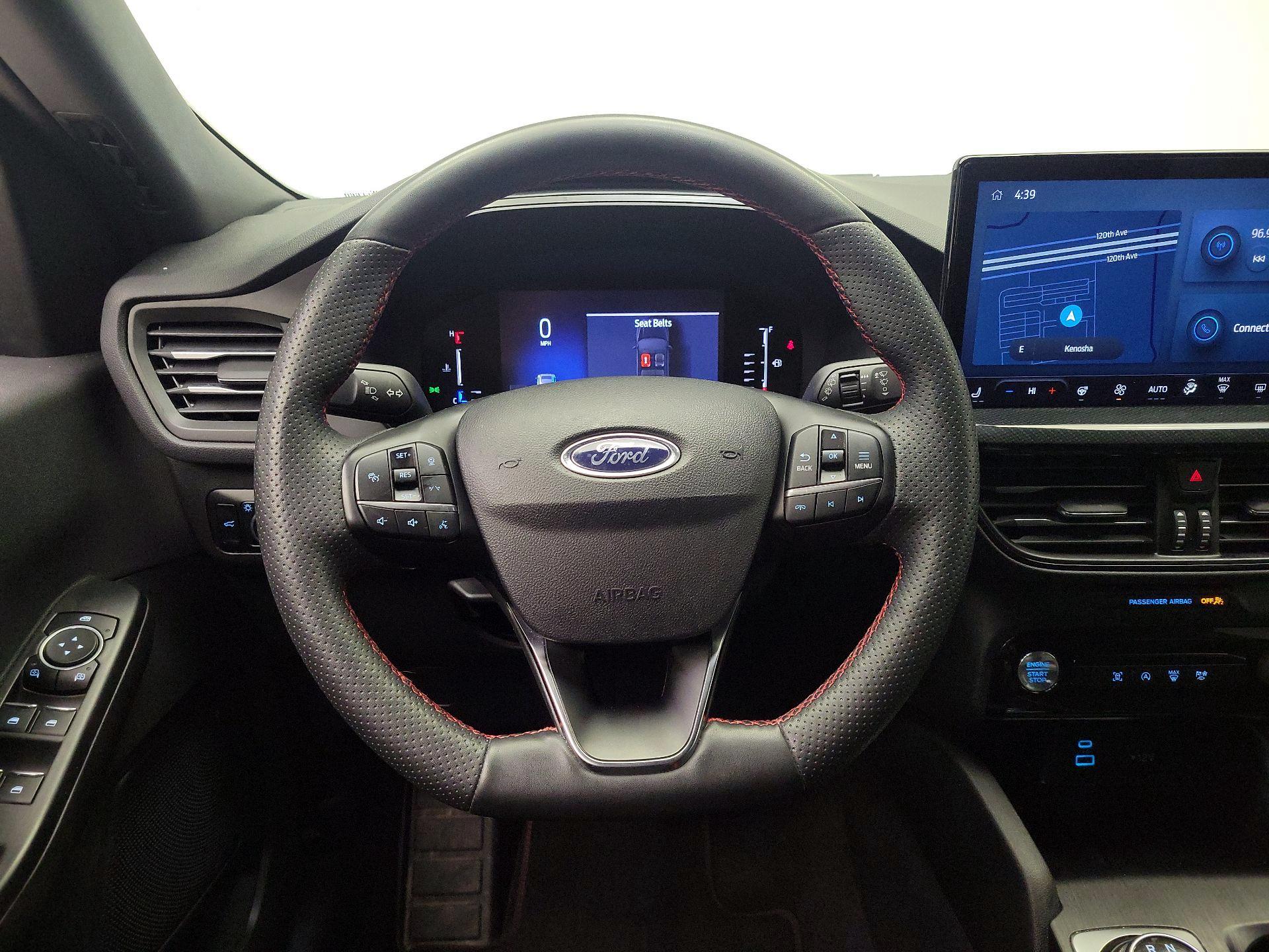 Thumbnail: 2023 Ford Escape - 10