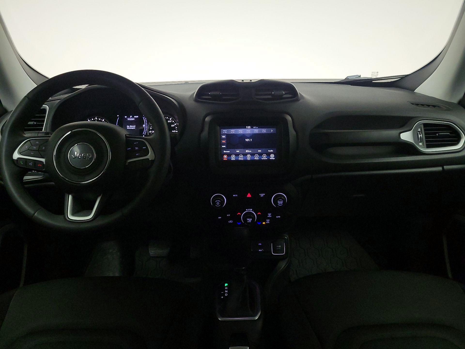 Thumbnail: 2018 Jeep Renegade - 9