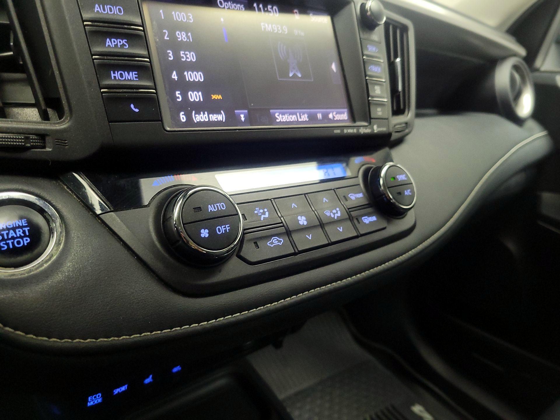 Thumbnail: 2017 Toyota RAV4 - 17