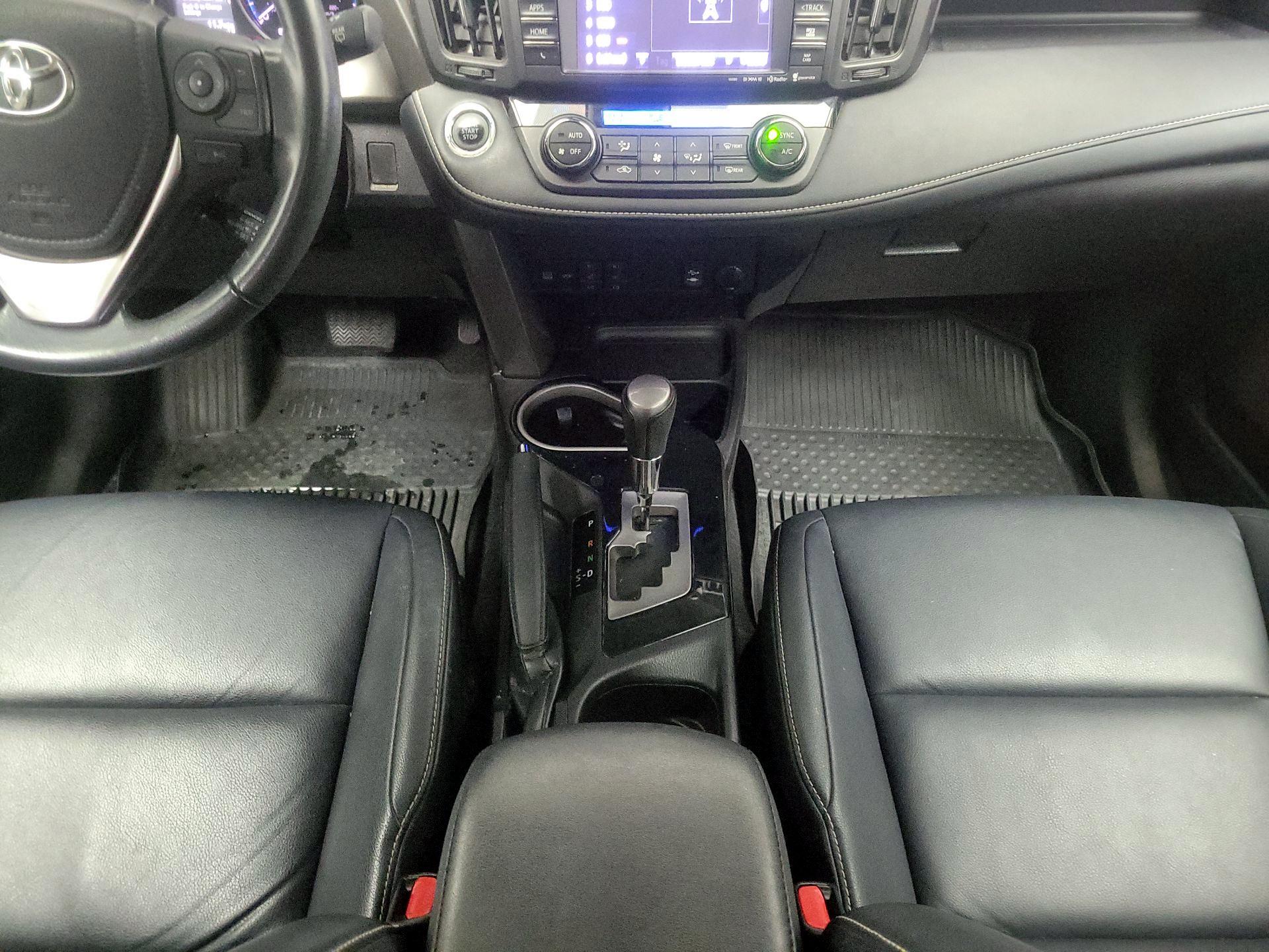 Thumbnail: 2017 Toyota RAV4 - 18