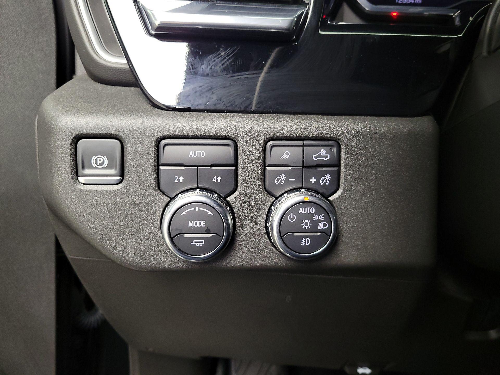 Thumbnail: 2025 GMC Sierra 1500 - 13