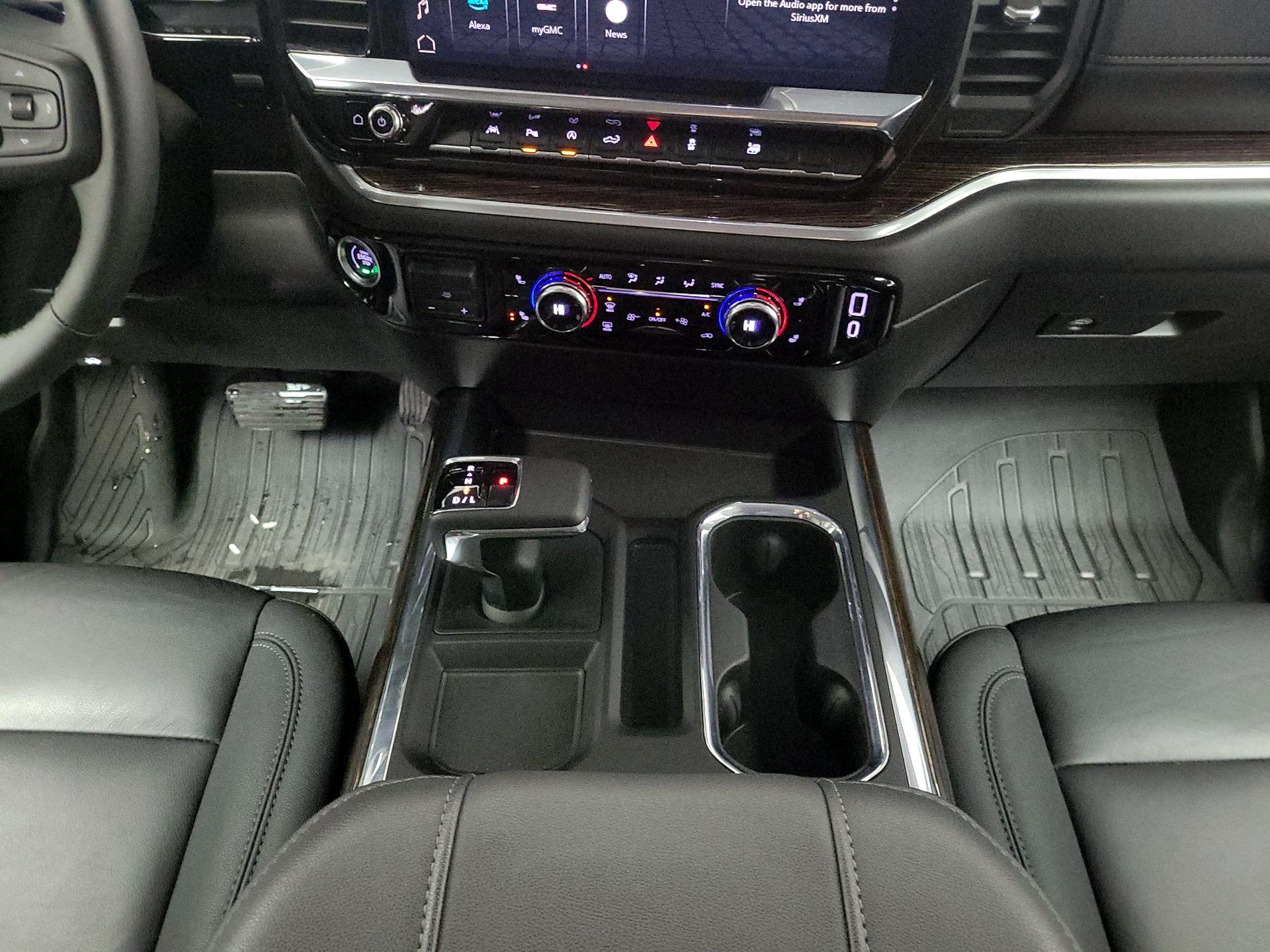 Thumbnail: 2025 GMC Sierra 1500 - 17