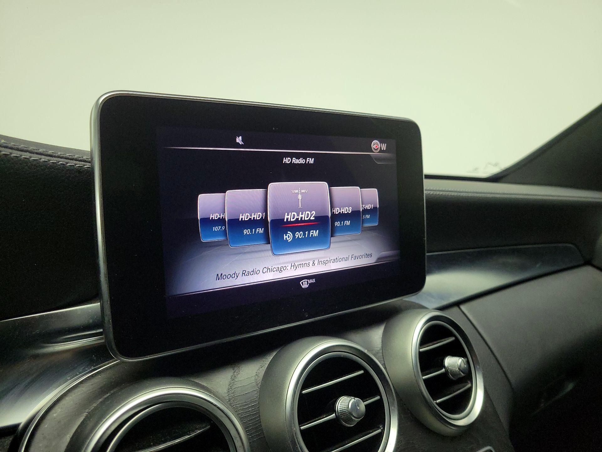 Thumbnail: 2015 Mercedes-Benz C-Class - 16