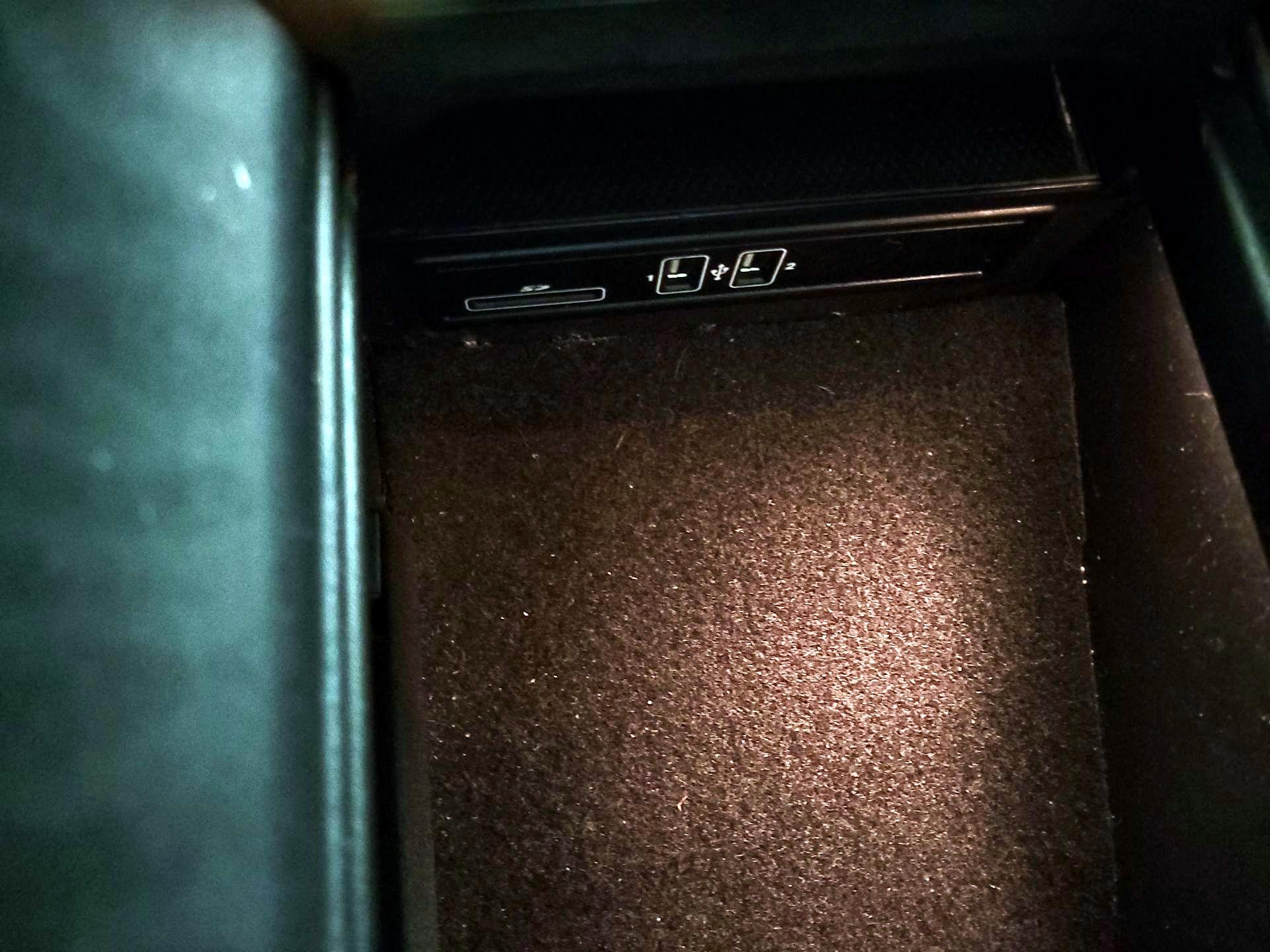 Thumbnail: 2015 Mercedes-Benz C-Class - 19