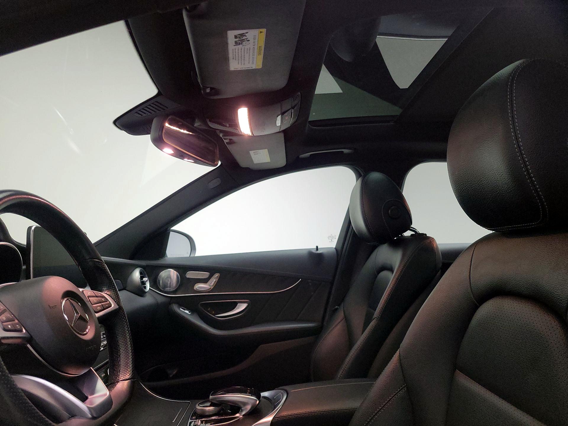 Thumbnail: 2015 Mercedes-Benz C-Class - 20