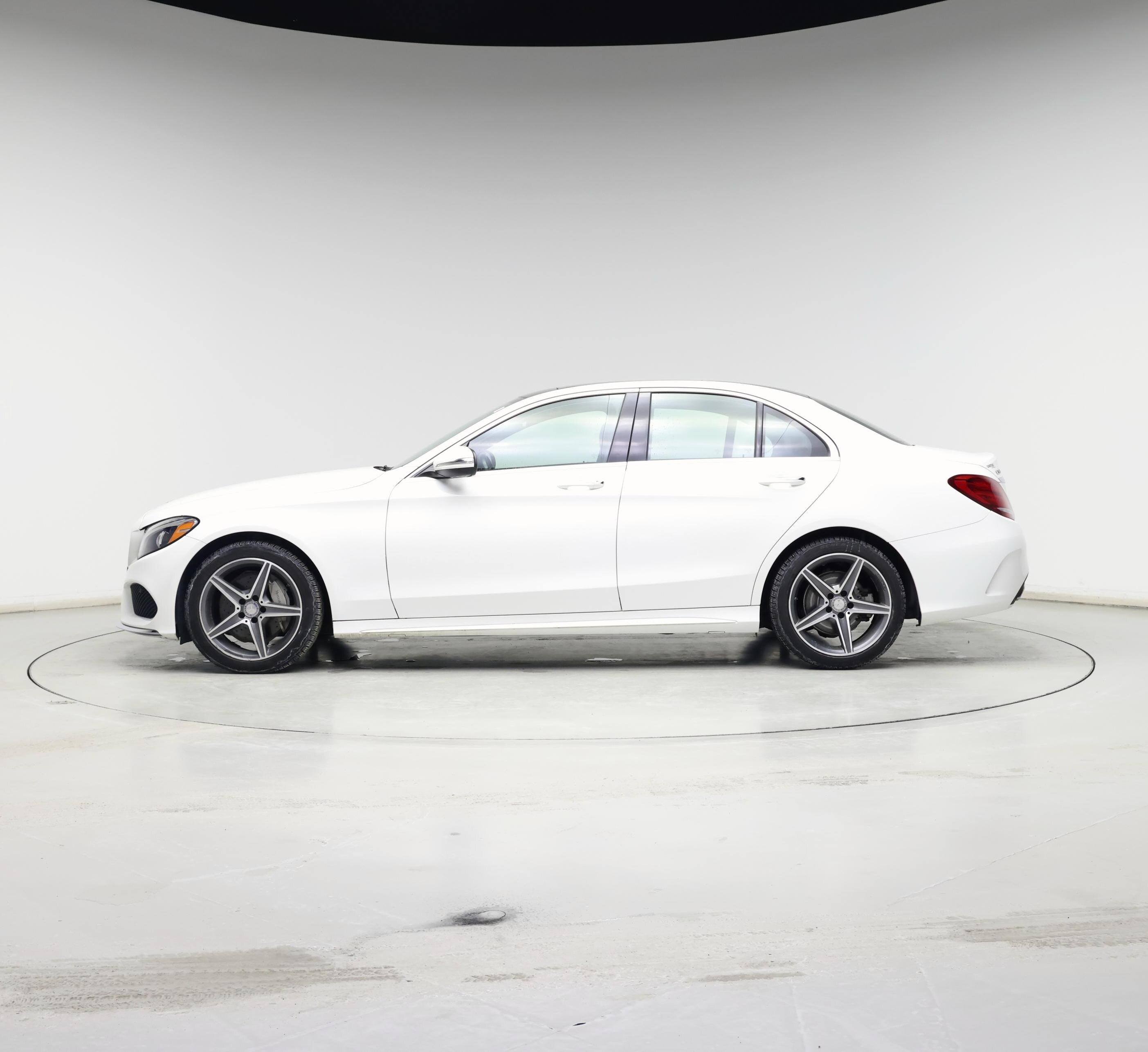 Thumbnail: 2015 Mercedes-Benz C-Class - 3