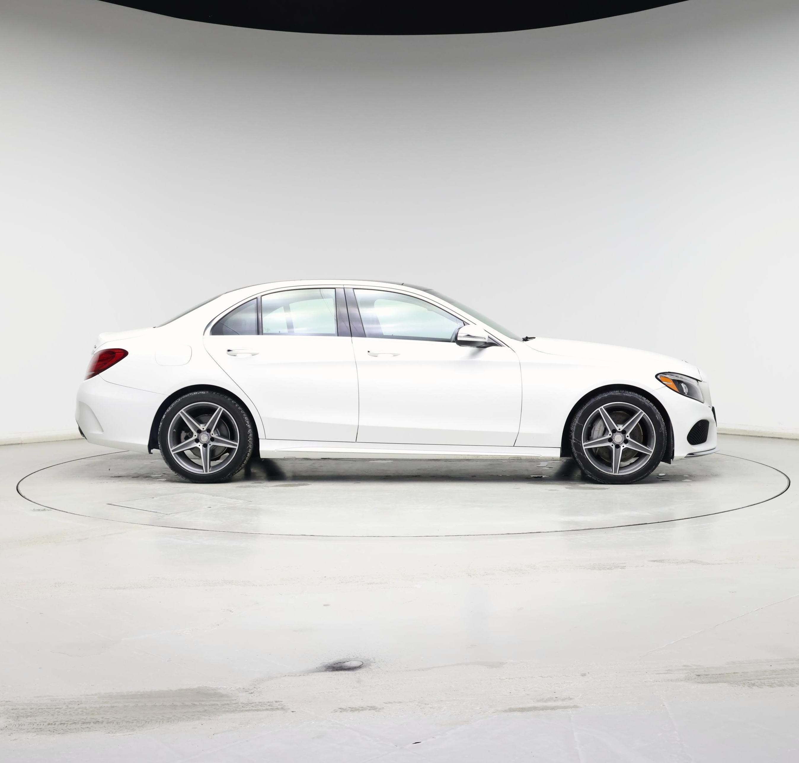 Thumbnail: 2015 Mercedes-Benz C-Class - 7