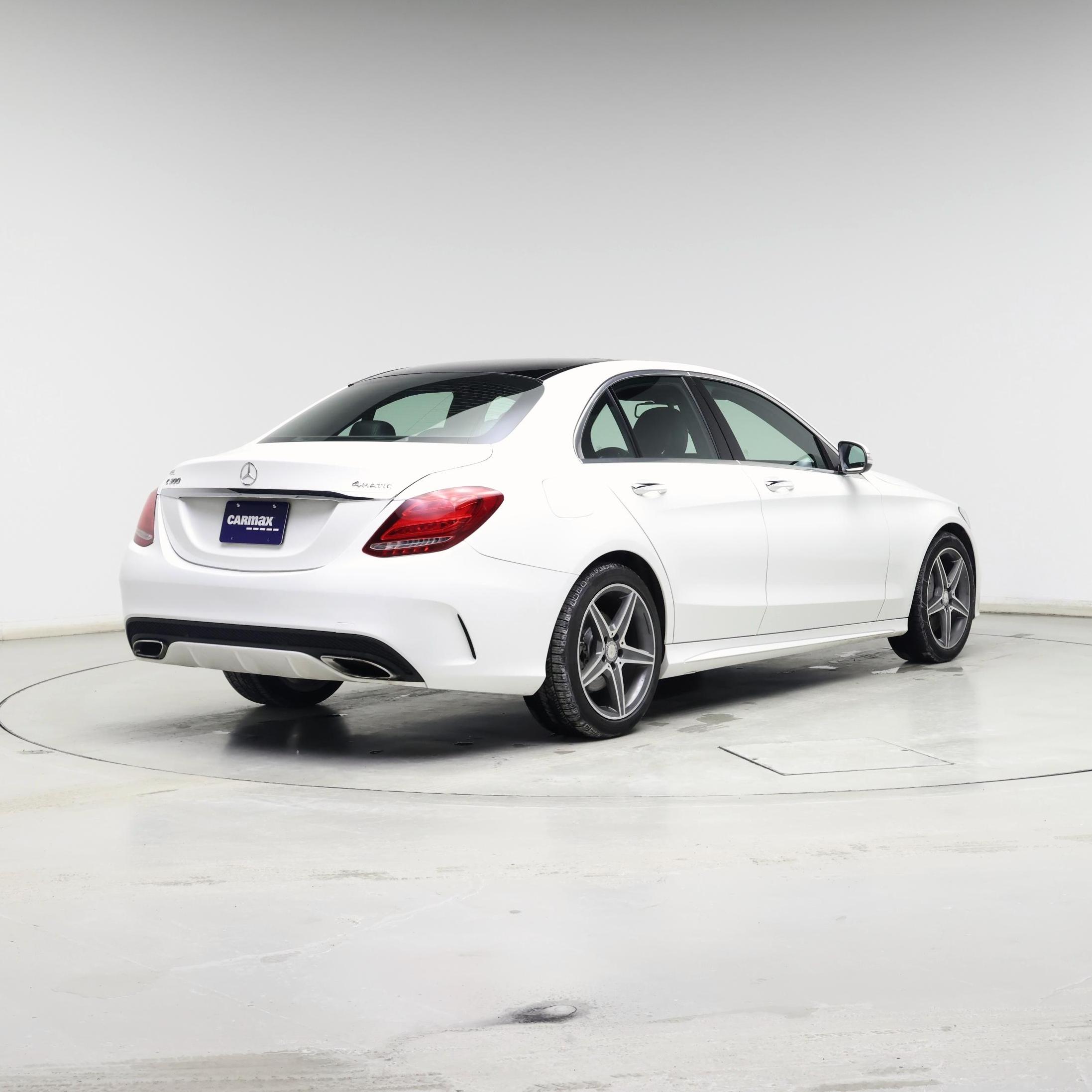 Thumbnail: 2015 Mercedes-Benz C-Class - 8