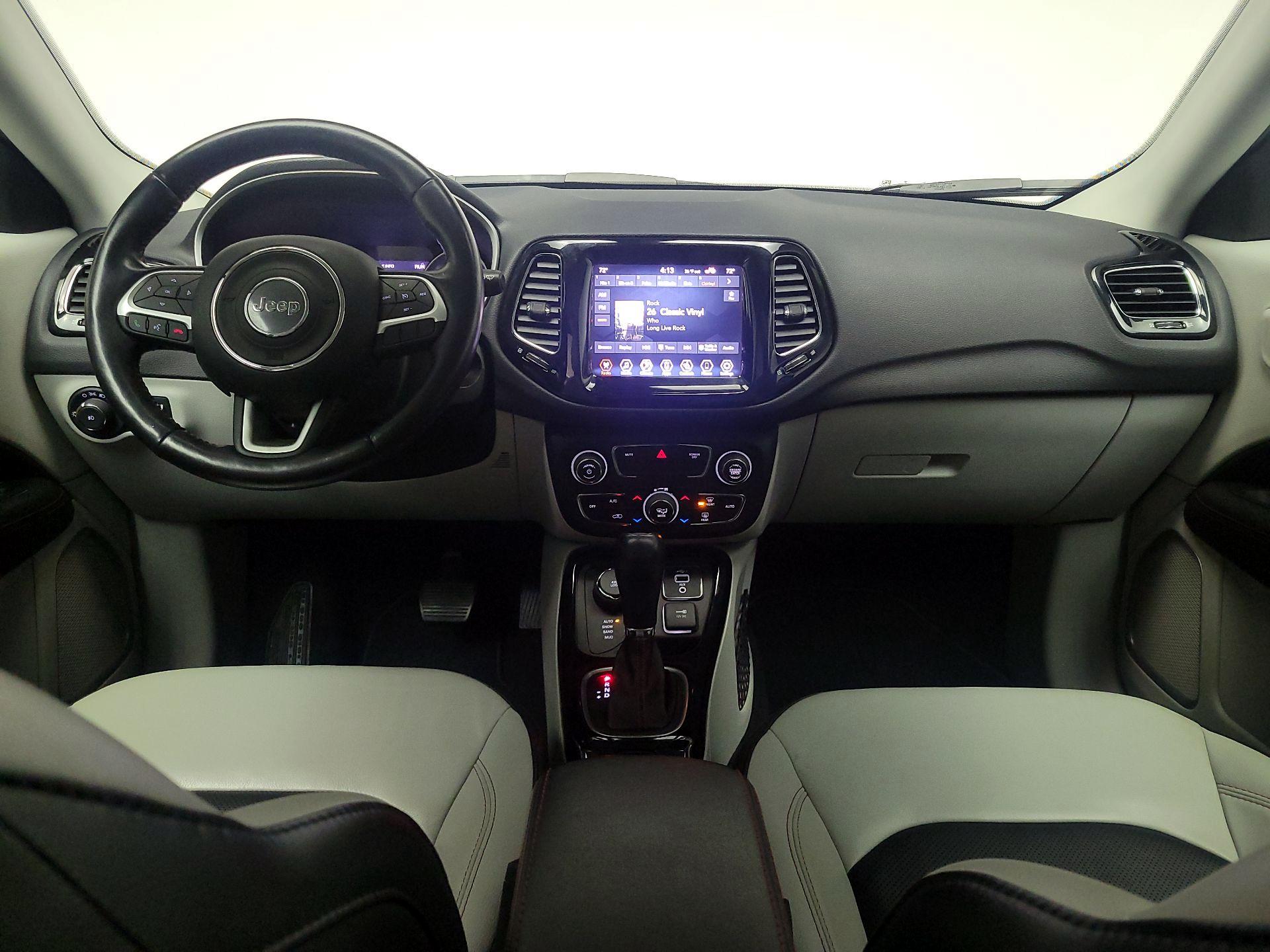 Thumbnail: 2020 Jeep Compass - 9