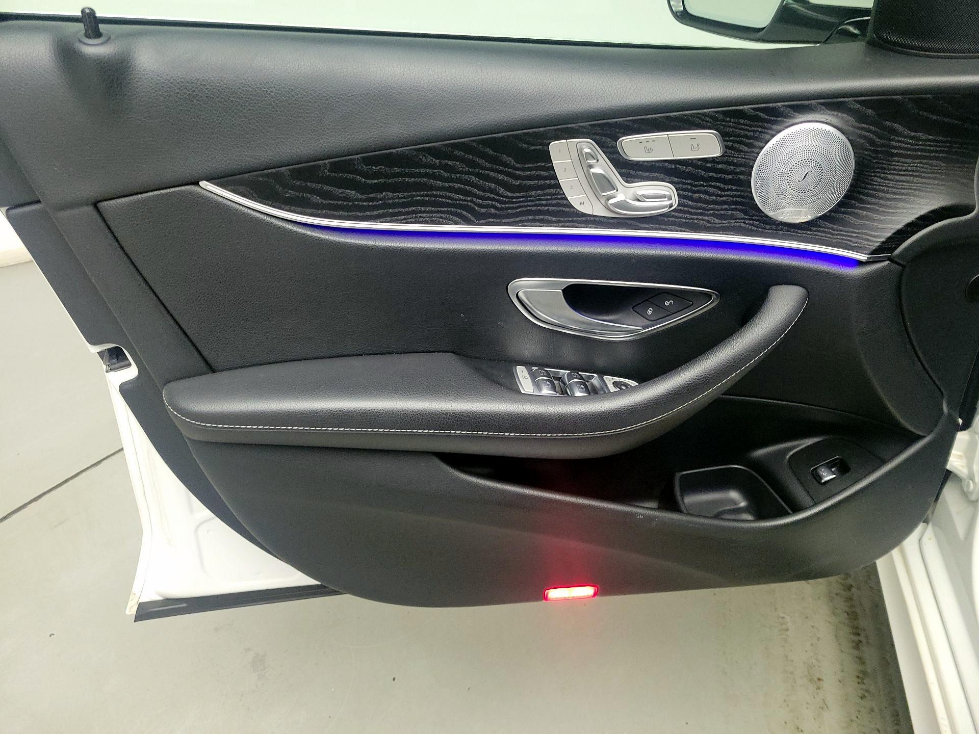 Thumbnail: 2020 Mercedes-Benz E-Class - 12