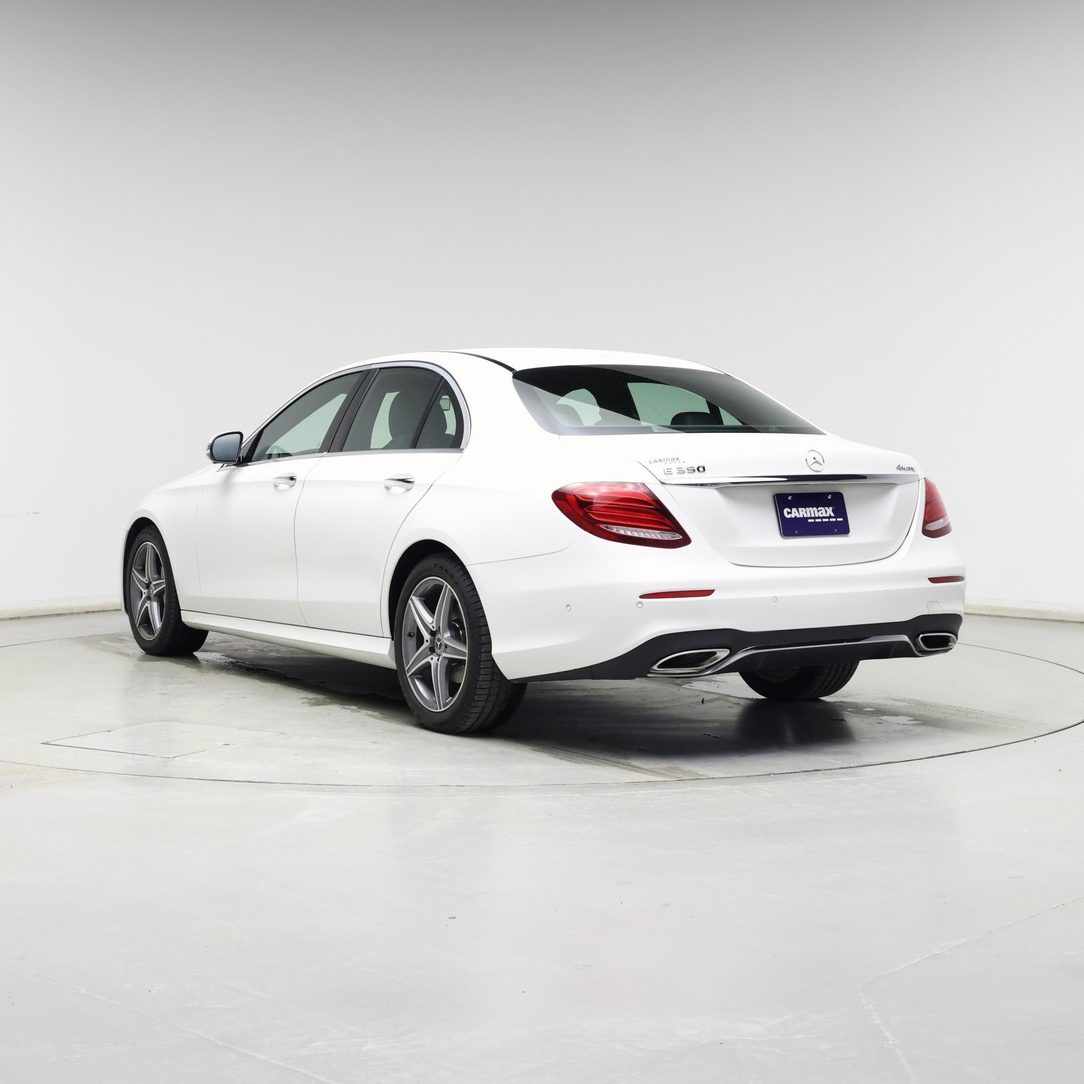 Thumbnail: 2020 Mercedes-Benz E-Class - 2