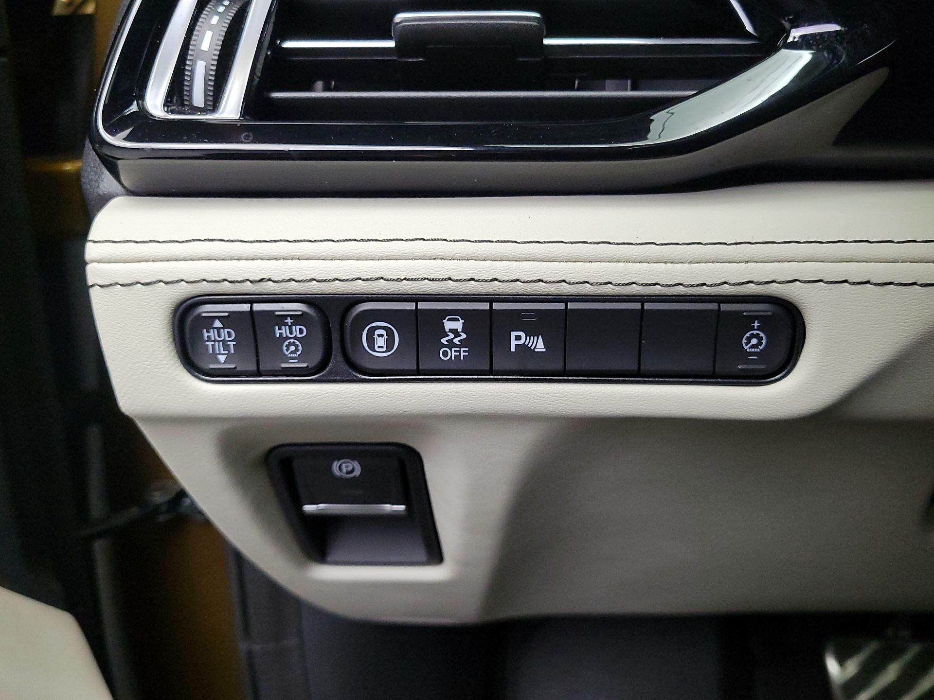 Thumbnail: 2022 Acura MDX - 13