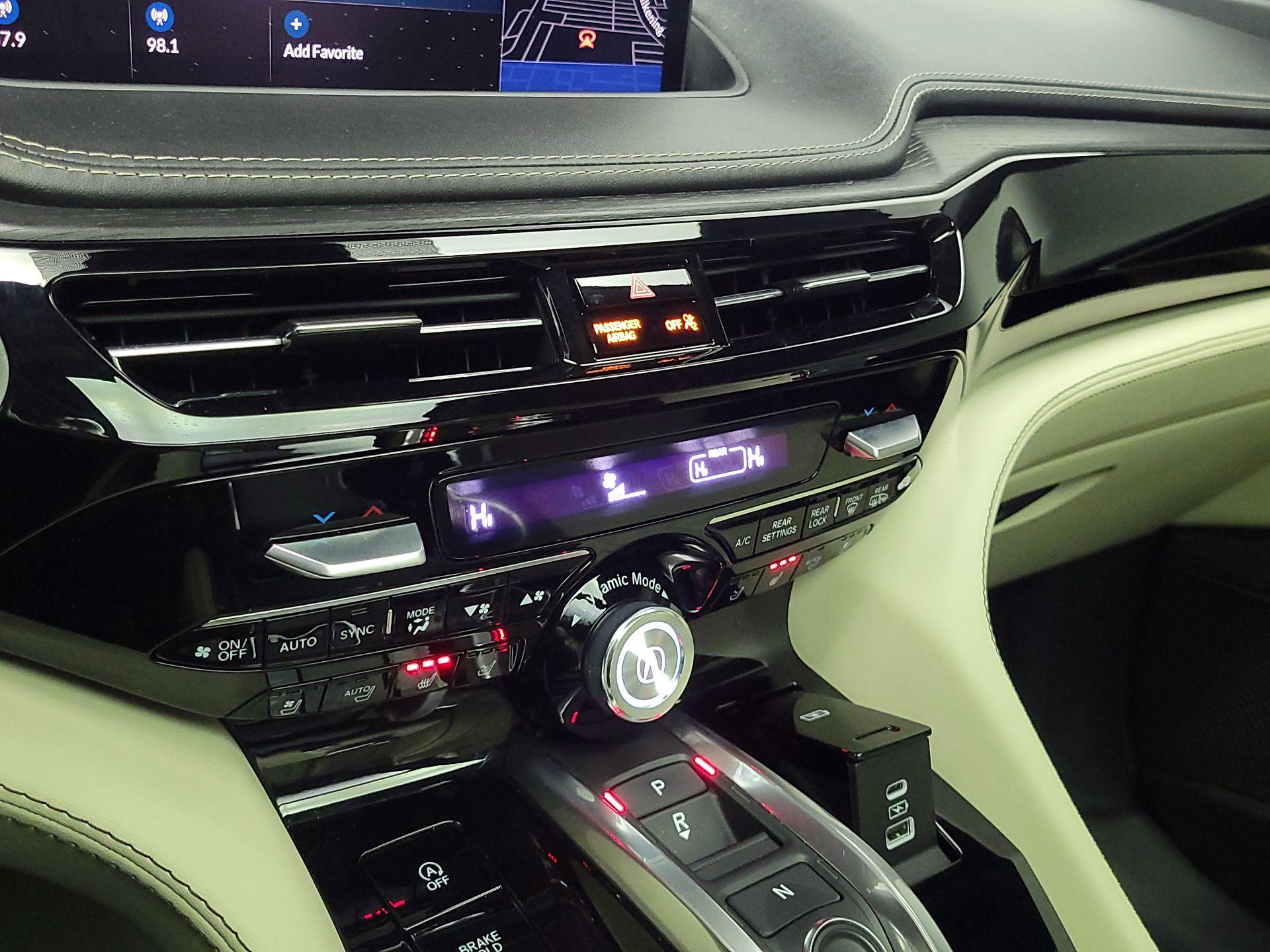 Thumbnail: 2022 Acura MDX - 17