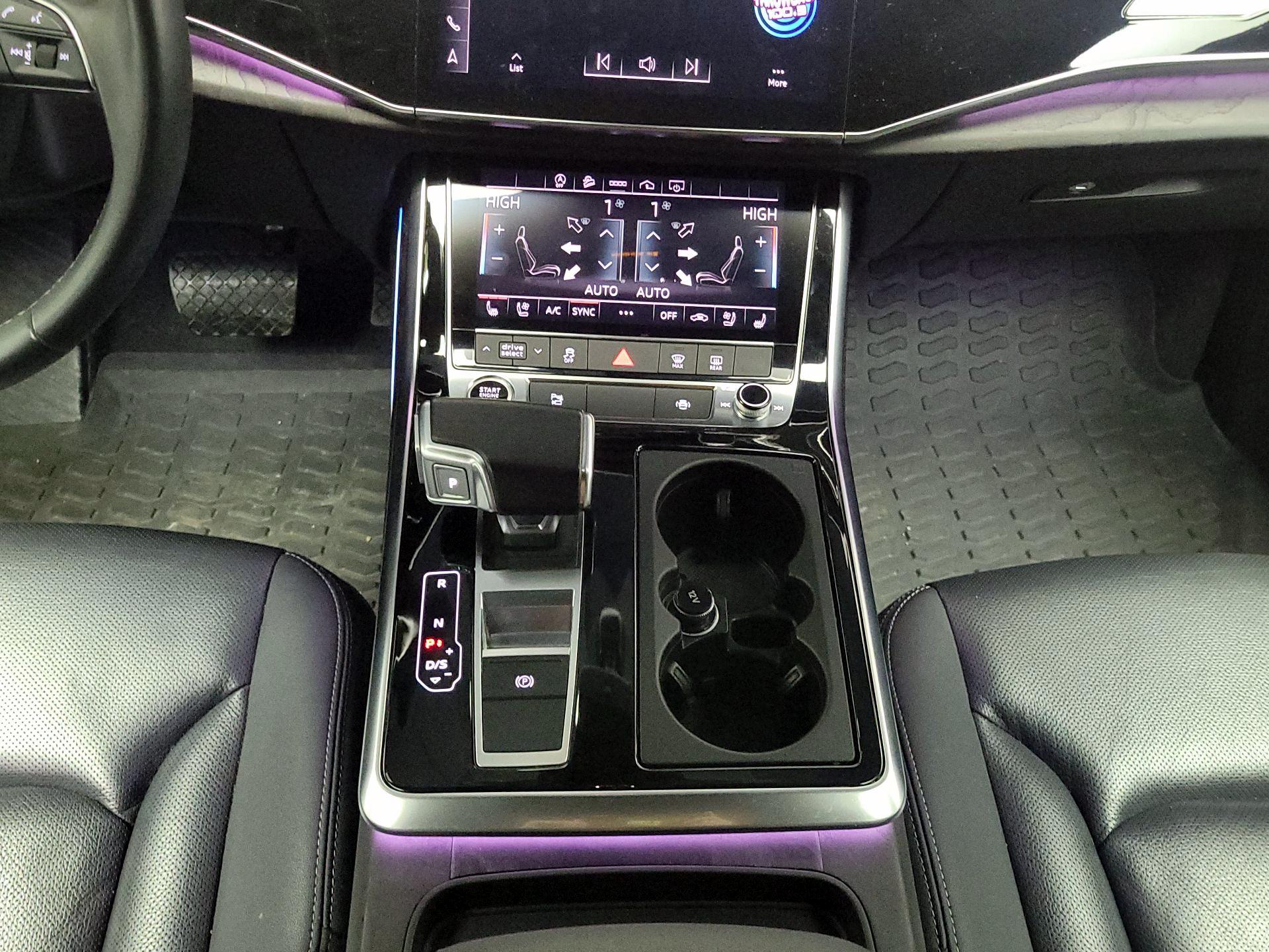 Thumbnail: 2021 Audi Q8 - 18